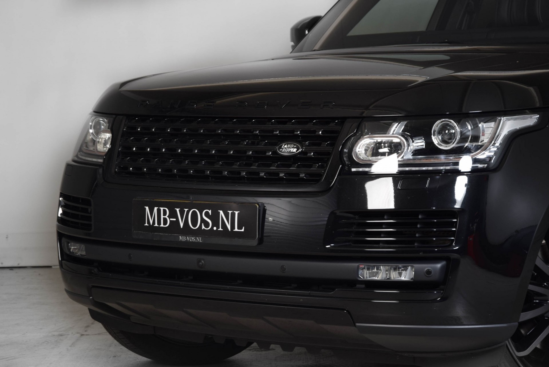 Land Rover Range Rover 3.0 TDV6 AUTOBIOGRAPHY LWB BlackDesign/Camera/TV/Panodak/LED Aut8 Foto 17