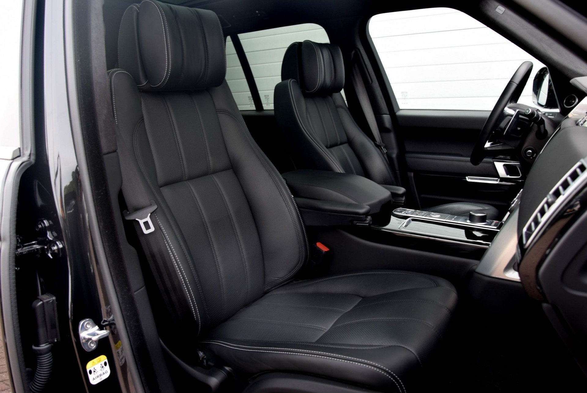 Land Rover Range Rover 3.0 TDV6 AUTOBIOGRAPHY LWB BlackDesign/Camera/TV/Panodak/LED Aut8 Foto 3