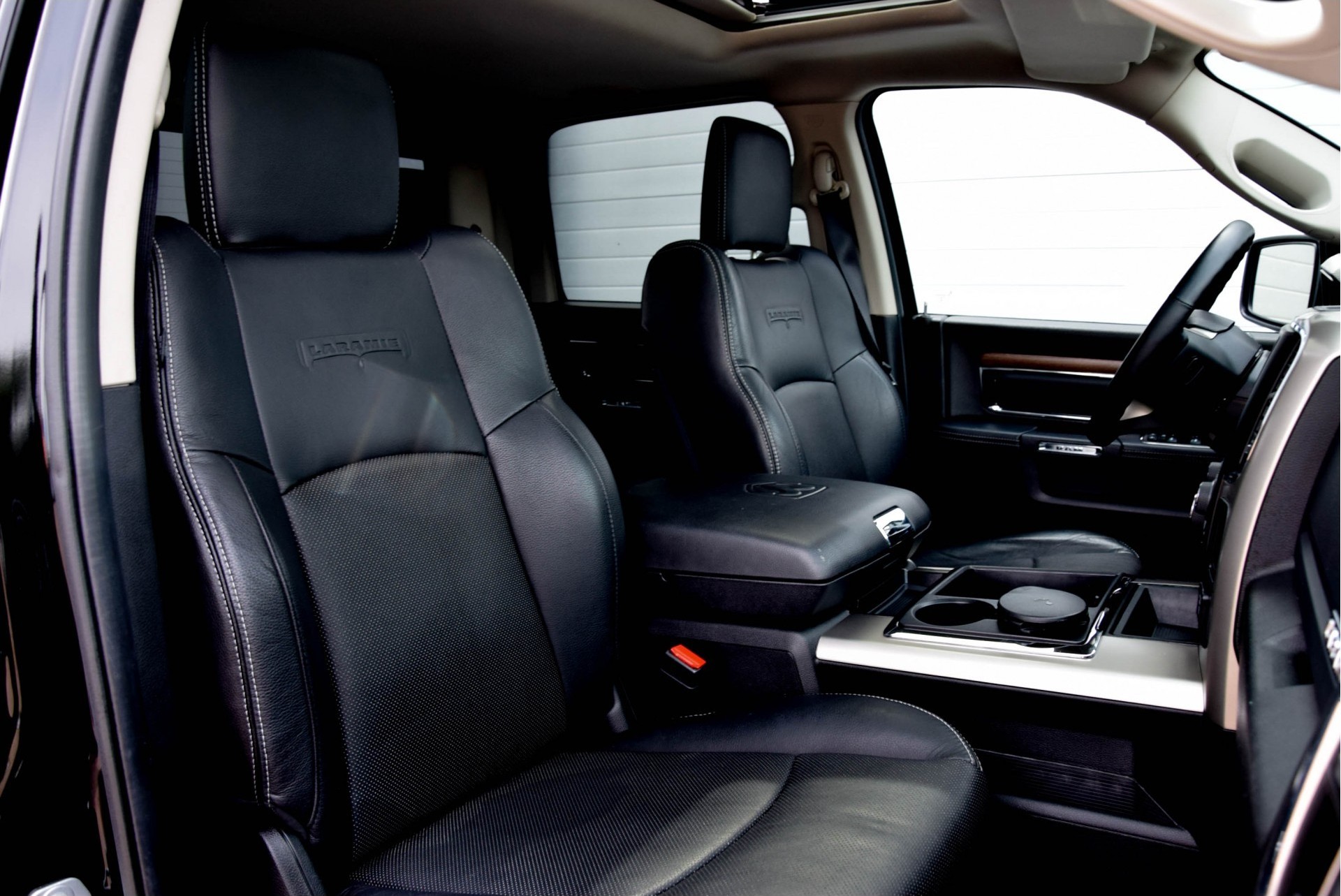 Dodge Ram 1500 5.7 V8 QUAD CAB 6'4 4X4/Camera/LPG/Navi/Luchtvering Aut8 Foto 3