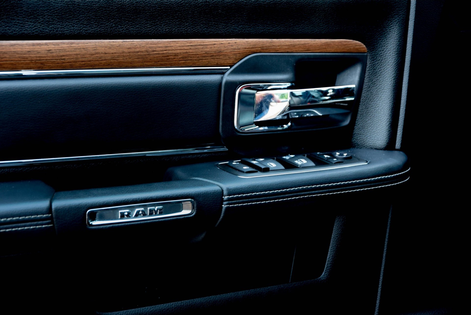 Dodge Ram 1500 5.7 V8 QUAD CAB 6'4 4X4/Camera/LPG/Navi/Luchtvering Aut8 Foto 8