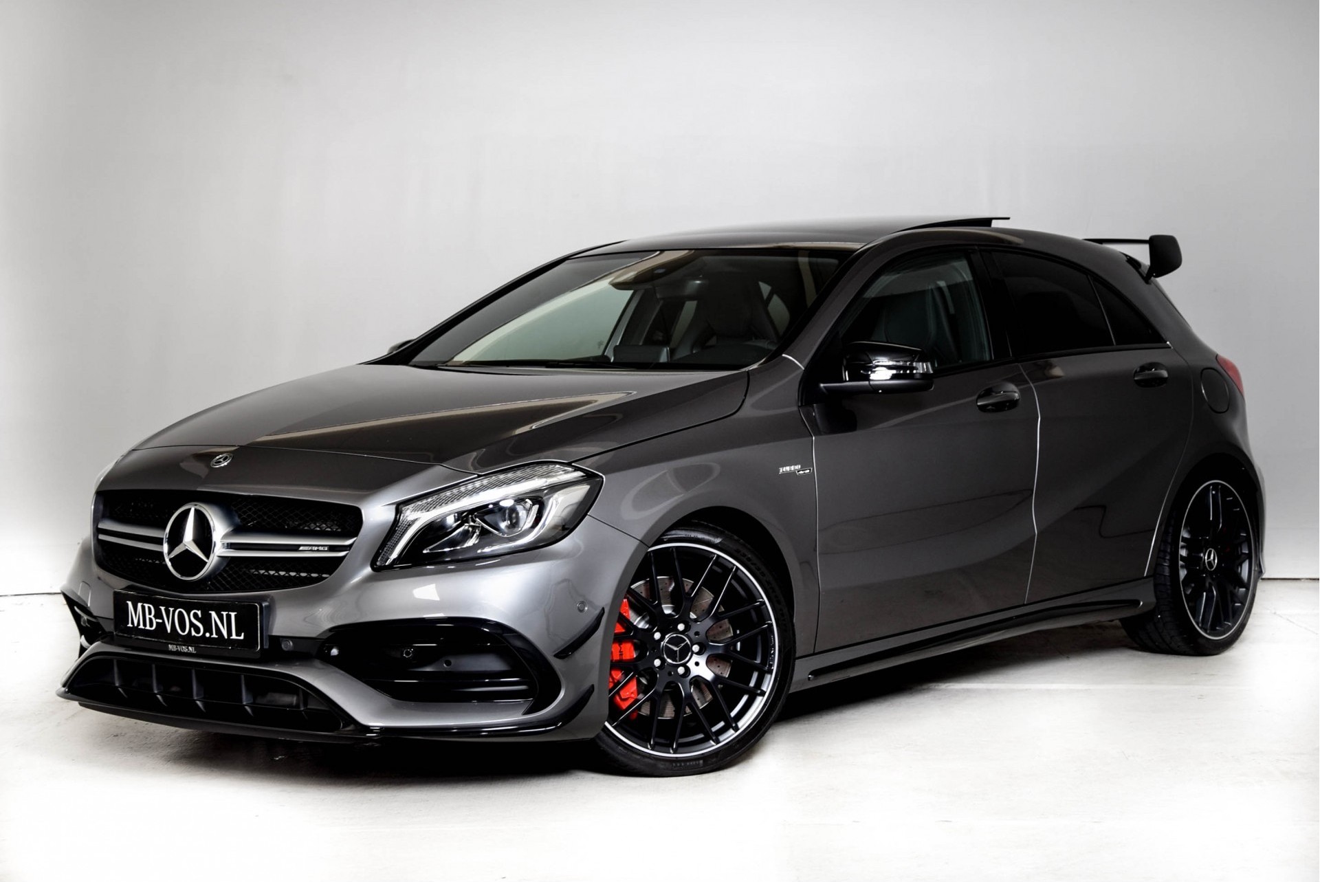 Mercedes-Benz A-Klasse 45 AMG 4-M Performance Stoelen+uitlaat/Aerodynamicapakket/Harman-Kardon/Keyless/Memory Aut7 Foto 1
