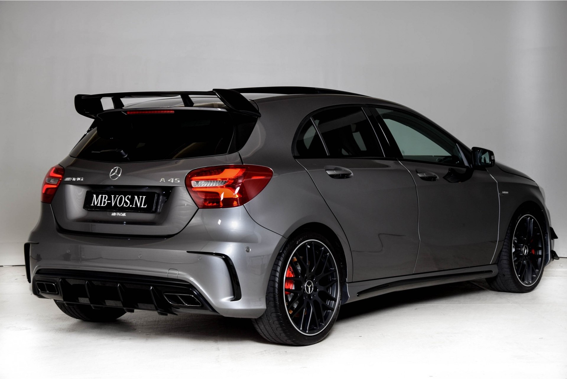 Mercedes-Benz A-Klasse 45 AMG 4-M Performance Stoelen+uitlaat/Aerodynamicapakket/Harman-Kardon/Keyless/Memory Aut7 Foto 2