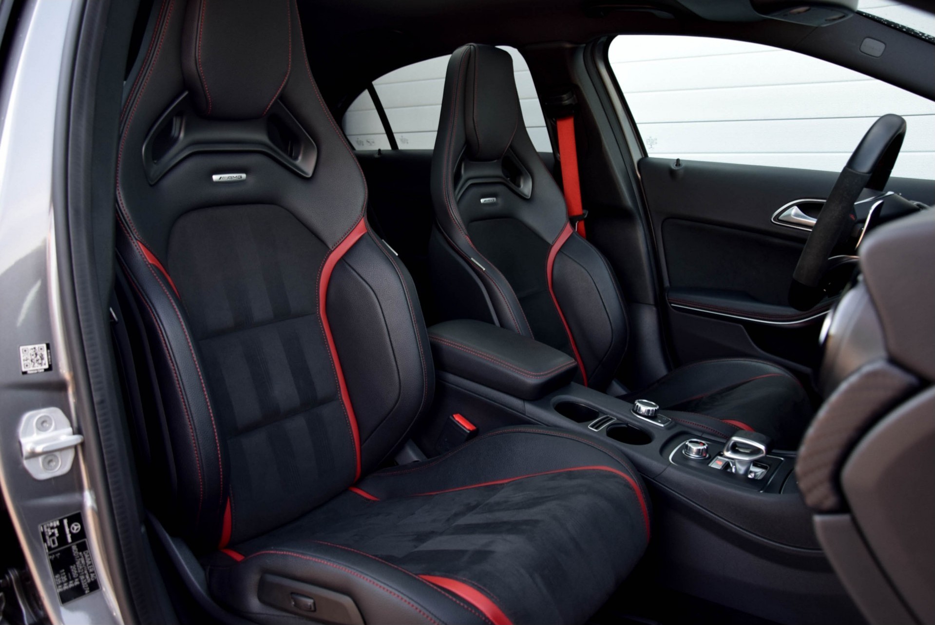 Mercedes-Benz A-Klasse 45 AMG 4-M Performance Stoelen+uitlaat/Aerodynamicapakket/Harman-Kardon/Keyless/Memory Aut7 Foto 3