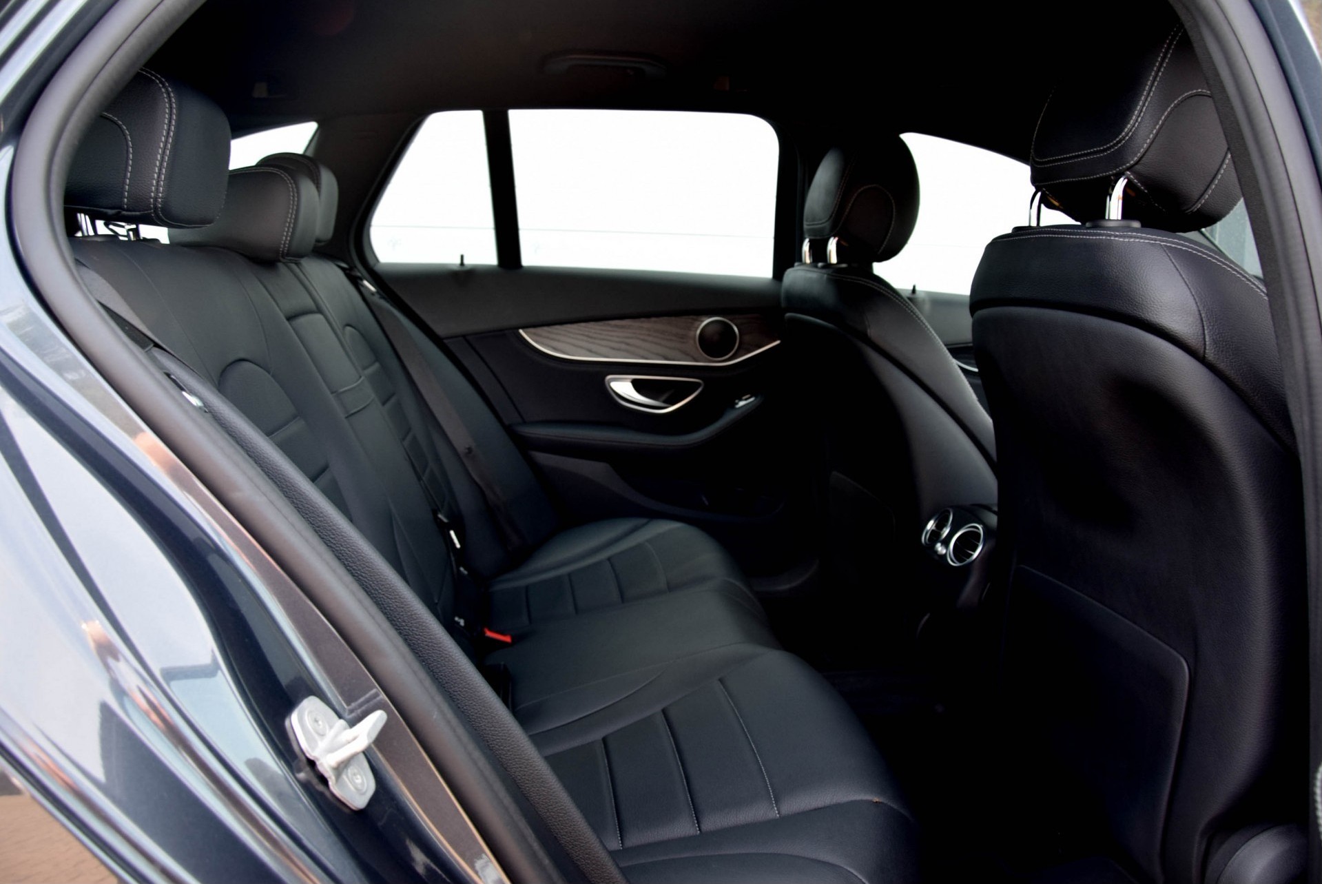 Mercedes-Benz C-Klasse Estate 350e Plug-In Hybrid Avantgarde 7% bijtelling/Distronic/Comand Aut7 Foto 4