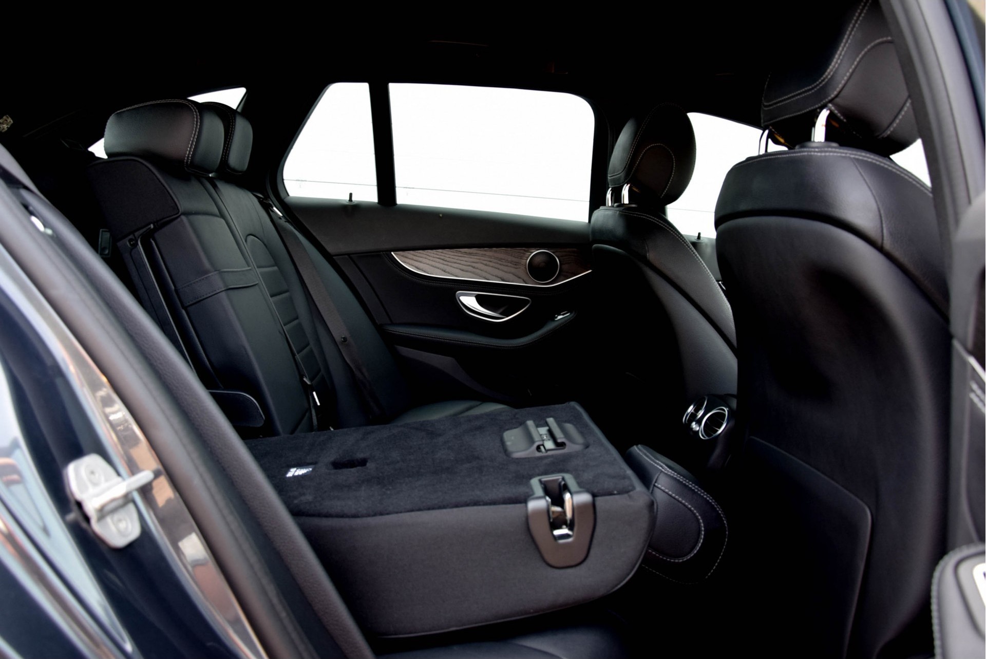 Mercedes-Benz C-Klasse Estate 350e Plug-In Hybrid Avantgarde 7% bijtelling/Distronic/Comand Aut7 Foto 5