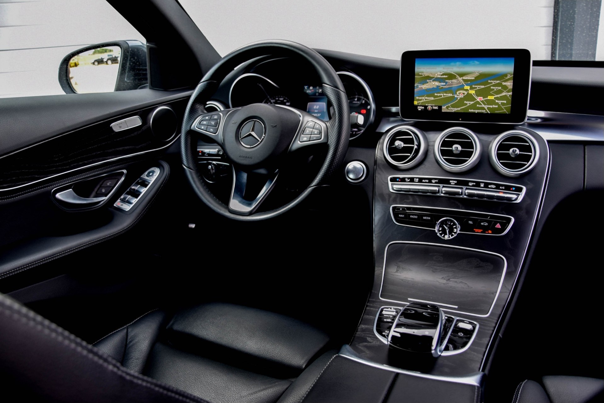 Mercedes-Benz C-Klasse Estate 350e Plug-In Hybrid Avantgarde 7% bijtelling/Distronic/Comand Aut7 Foto 6