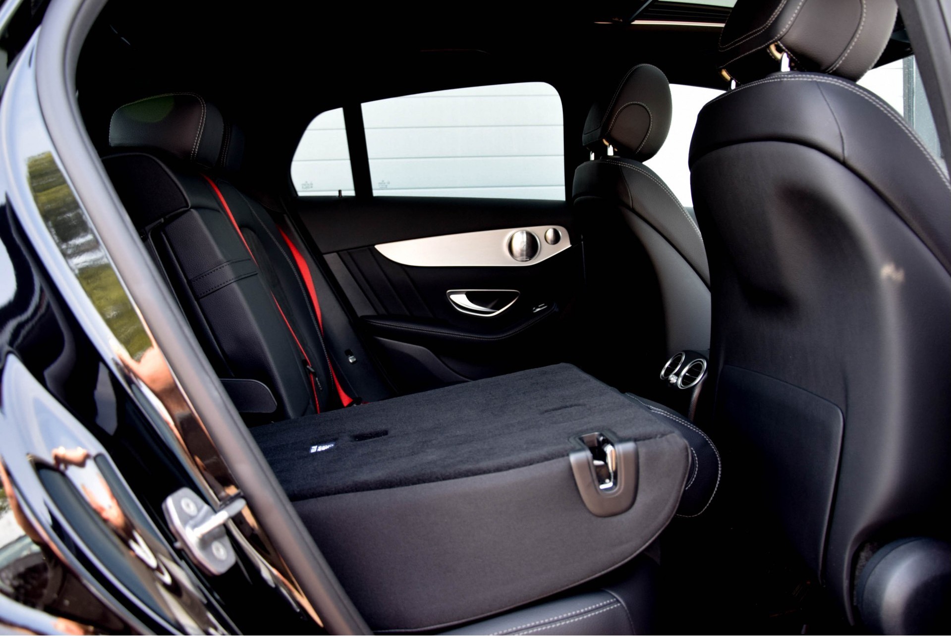 Mercedes-Benz GLC-Klasse Coupé 250 4-M AMG/Distronic/Camera/Burmester/Keyless/Schuifkanteldak Aut9 Foto 5