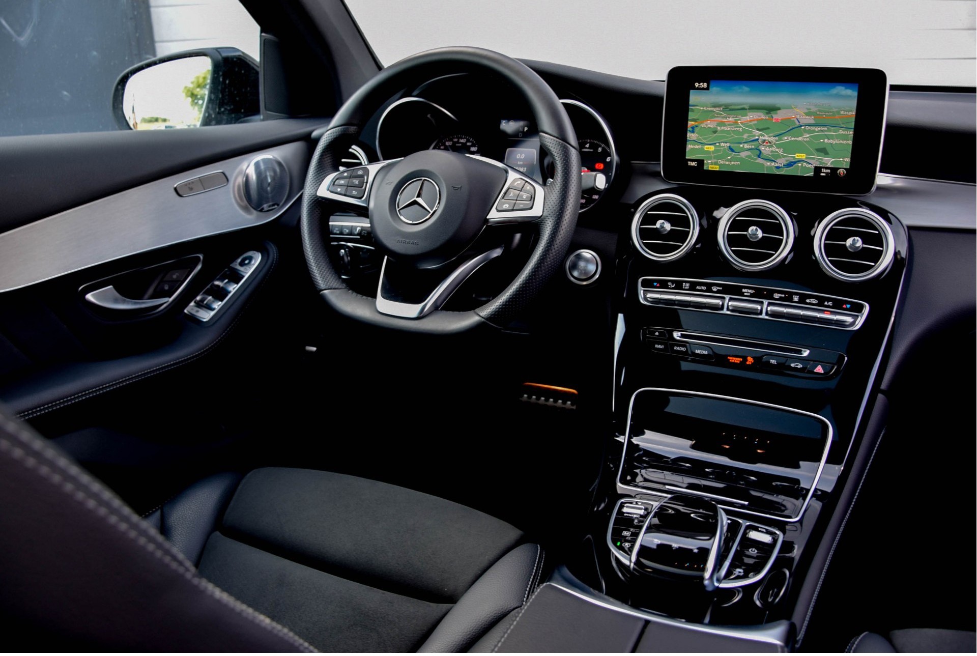 Mercedes-Benz GLC-Klasse Coupé 250 4-M AMG/Distronic/Camera/Burmester/Keyless/Schuifkanteldak Aut9 Foto 6