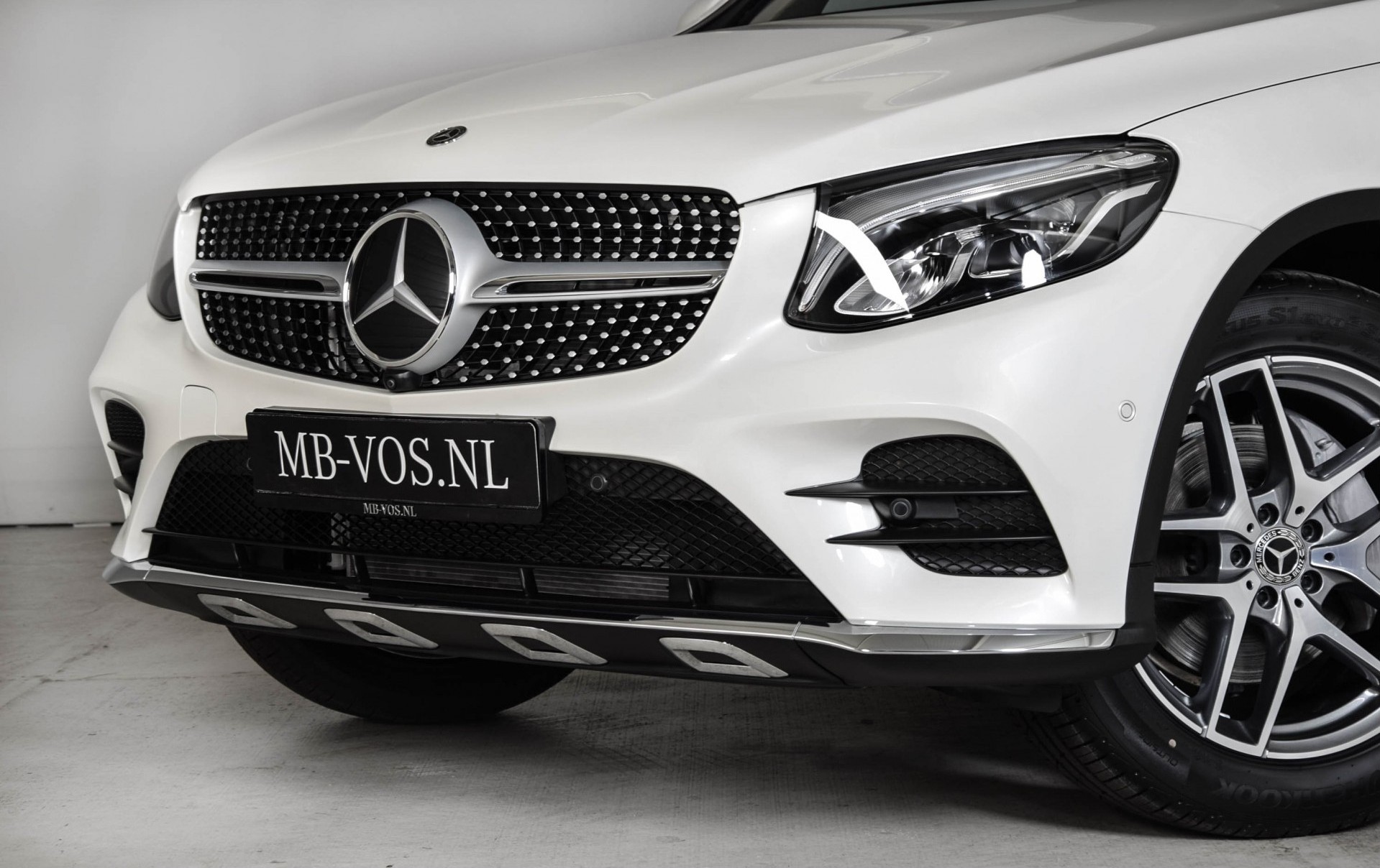 Mercedes-Benz GLC-Klasse 300 4-M AMG/Distronic/Camera/HUD/Standkachel/Carbon Aut9 Foto 15