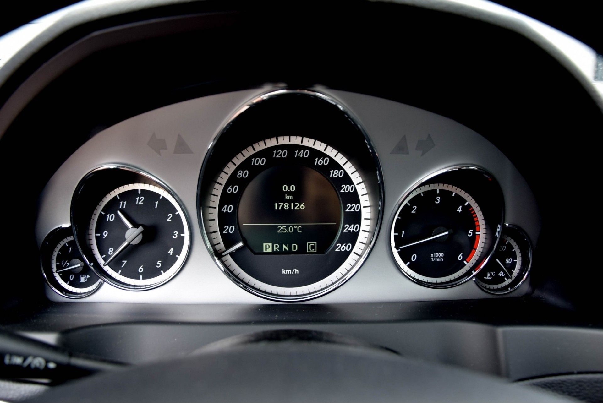 Mercedes-Benz E-Klasse Coupé 350 Cdi AMG Panorama/ILS/Navi/Verw-Stln Aut7 Foto 6