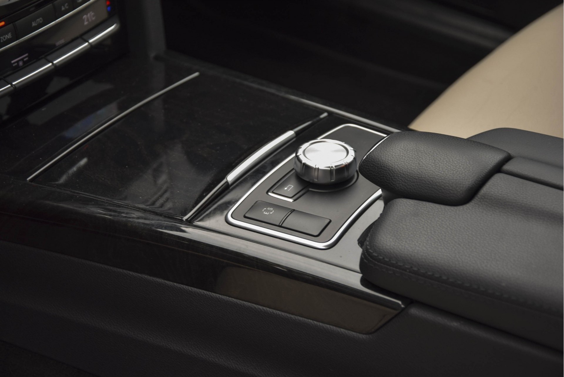 Mercedes-Benz E-Klasse 200 Cdi 2.2 3D Navi/Volleder/Wegklapbare trkhk/Pdc Aut7 Foto 13