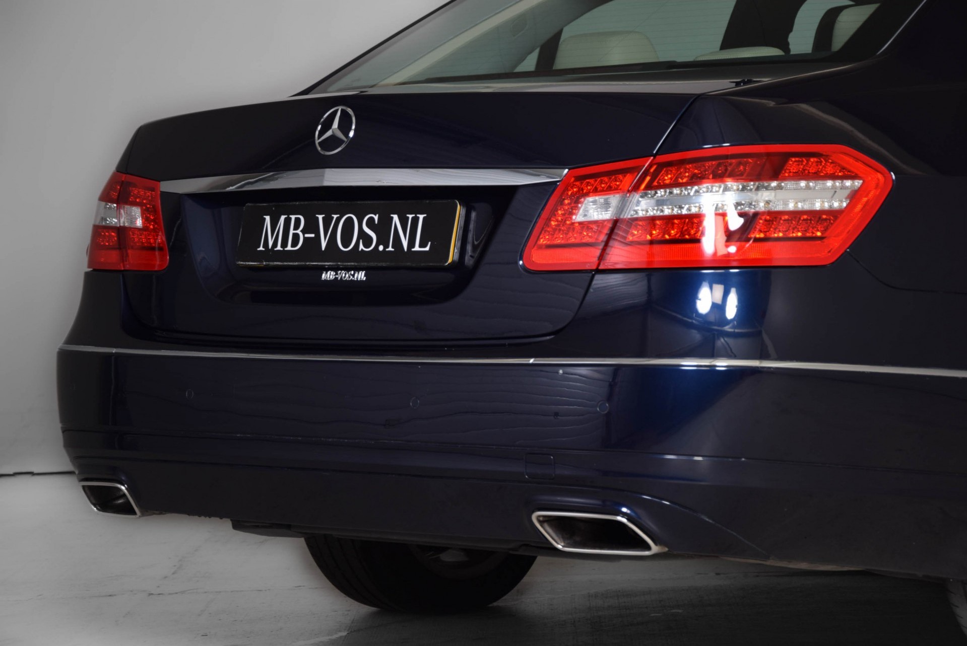 Mercedes-Benz E-Klasse 200 Cdi 2.2 3D Navi/Volleder/Wegklapbare trkhk/Pdc Aut7 Foto 21