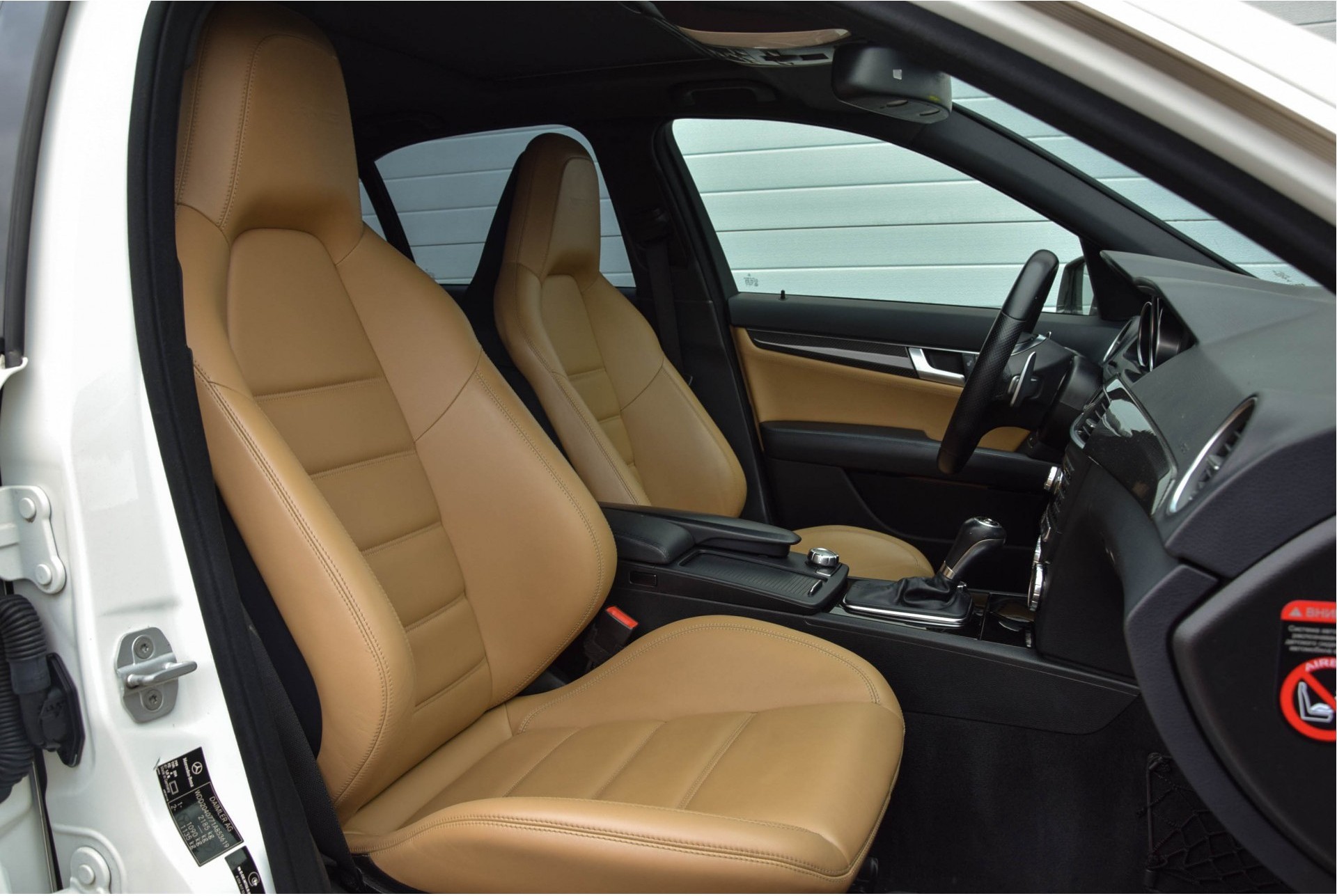 Mercedes-Benz C-Klasse C63 AMG Designo Carbon/Keyless/Harman-Kardon/ILS Aut7 Foto 3