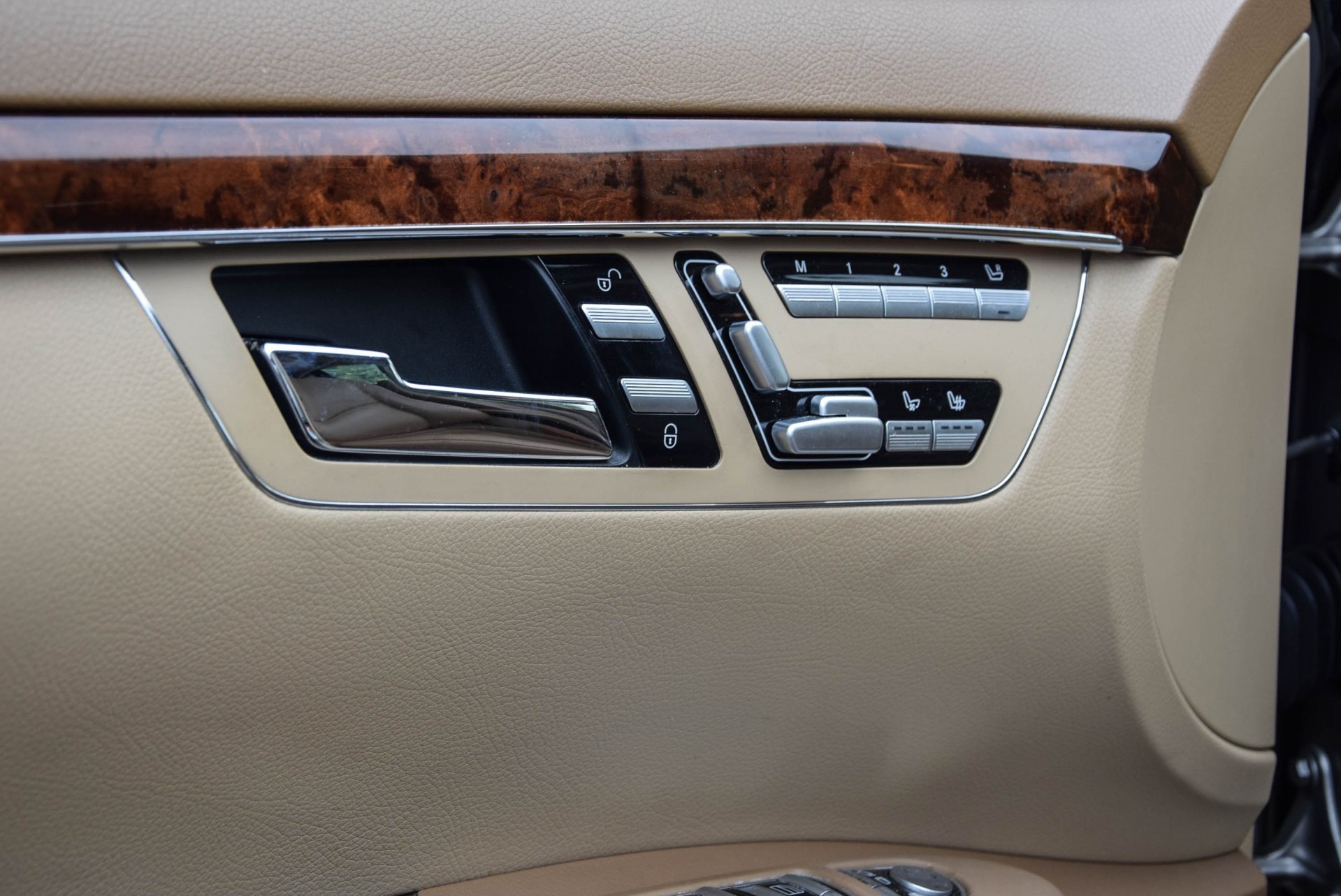 Mercedes-Benz S-Klasse 500 Lang 4-M Prestige Plus AMG Distronic/Keyless/Harman-Kardon/Camera Aut7 Foto 6