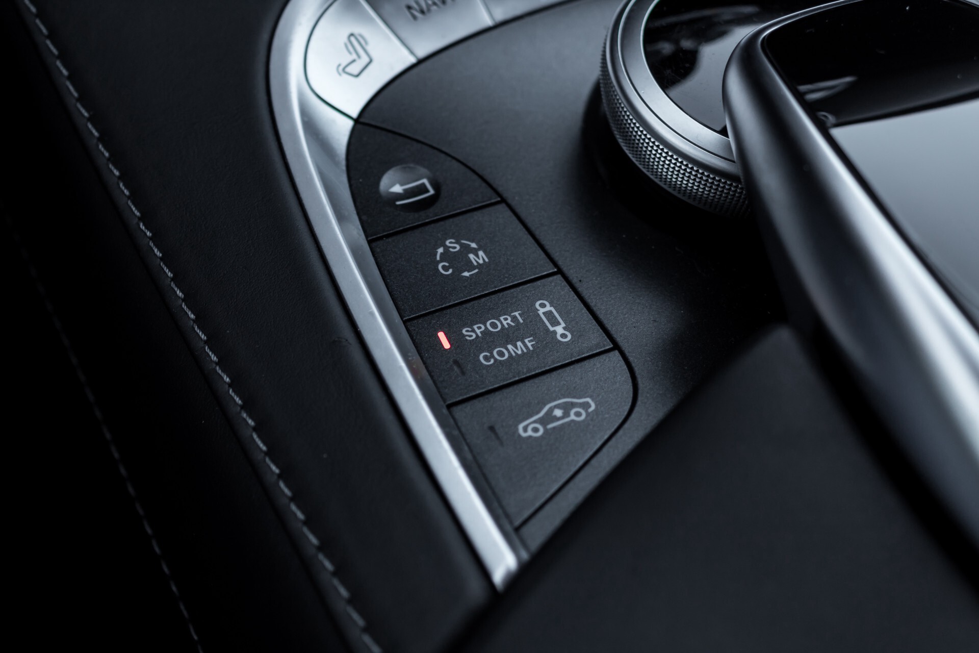 Mercedes-Benz S-Klasse Coupé 63 AMG 4-M Designo/Burmester 3D/Carbon/HUD/Standkachel Aut7 Foto 37