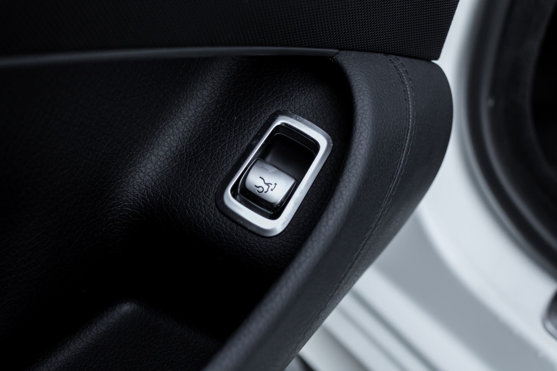 Mercedes-Benz S-Klasse Coupé 63 AMG 4-M Designo/Burmester 3D/Carbon/HUD/Standkachel Aut7 Foto 45