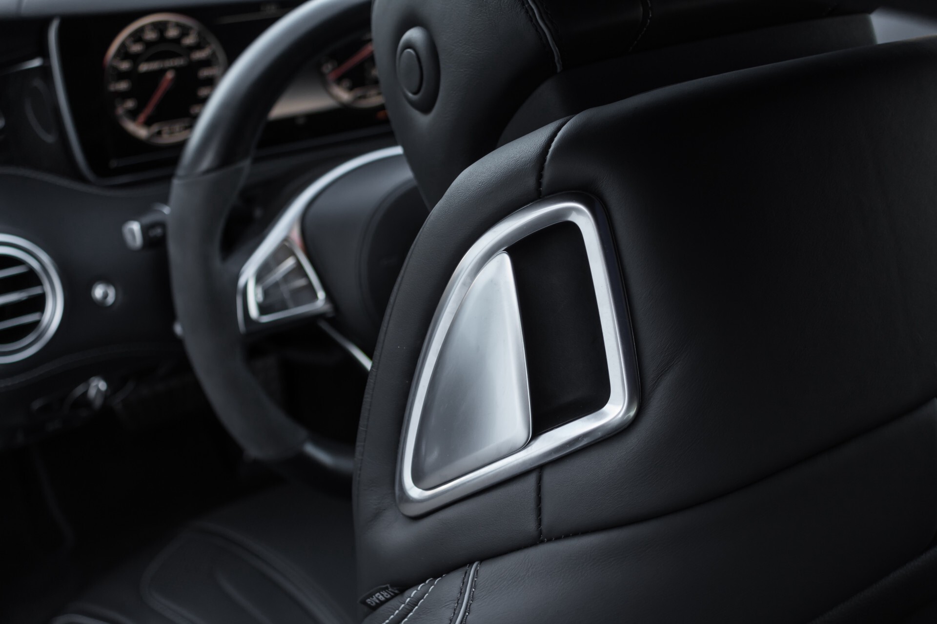 Mercedes-Benz S-Klasse Coupé 63 AMG 4-M Designo/Burmester 3D/Carbon/HUD/Standkachel Aut7 Foto 49