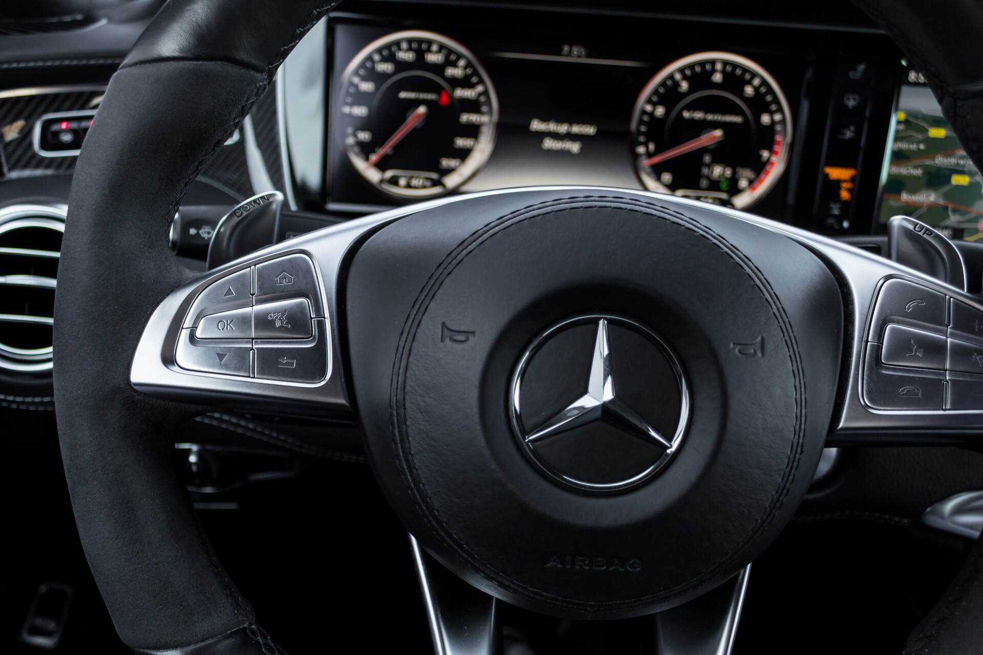 Mercedes-Benz S-Klasse Coupé 63 AMG 4-M Designo/Burmester 3D/Carbon/HUD/Standkachel Aut7 Foto 9