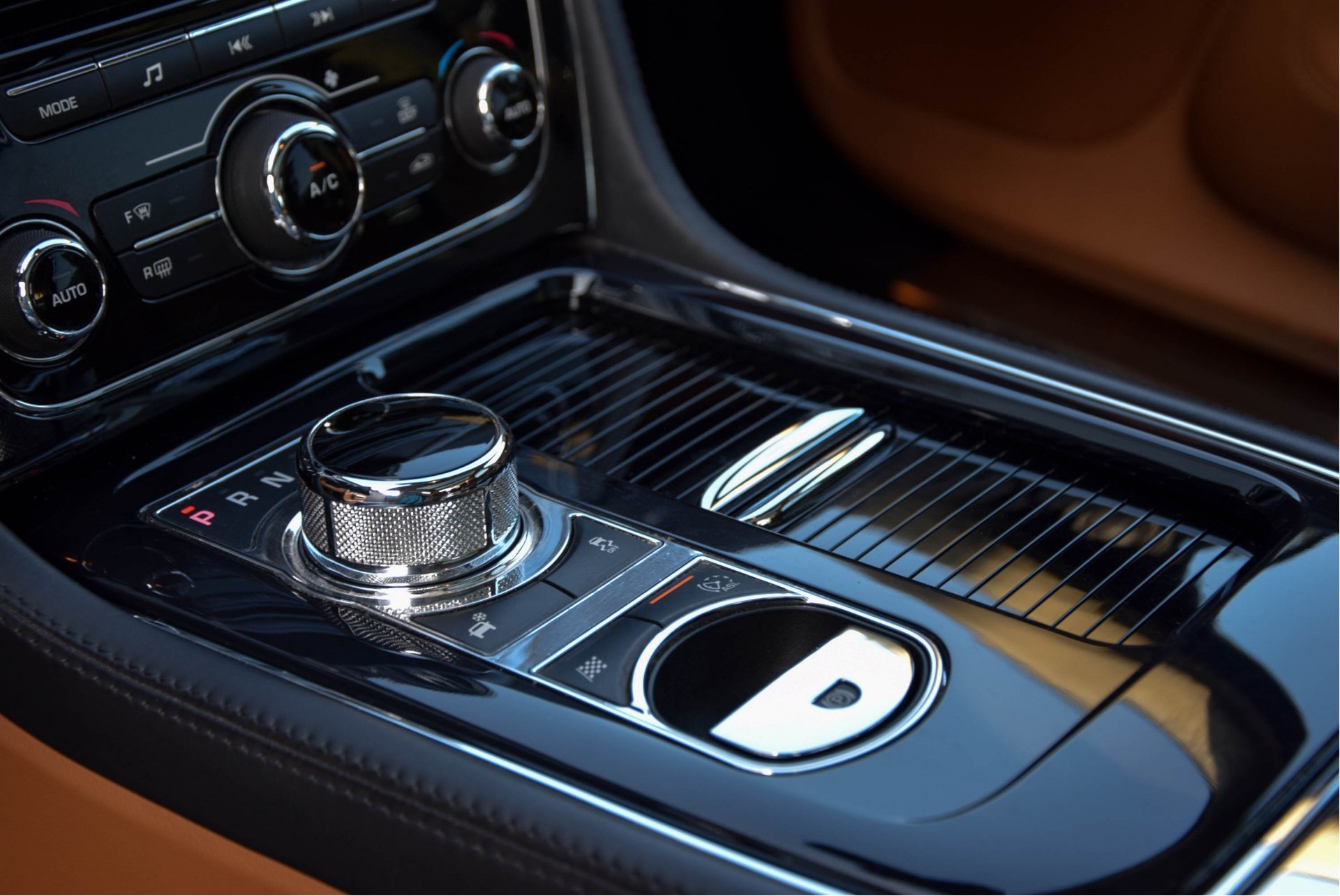 Jaguar XJ 5.0 V8 Portfolio LWB Panoschuifdak/Keyless/Memory Aut6 Foto 12