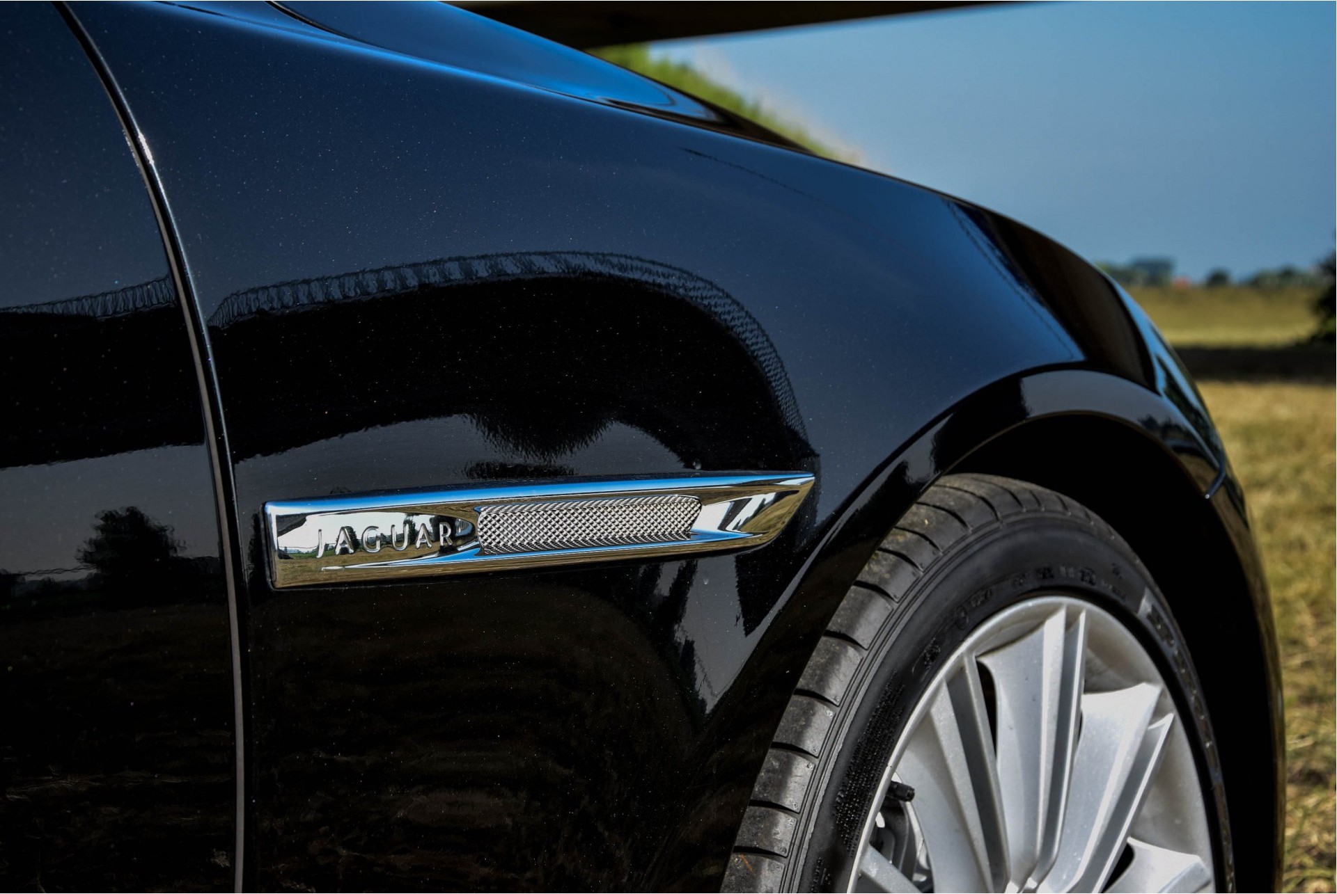 Jaguar XJ 5.0 V8 Portfolio LWB Panoschuifdak/Keyless/Memory Aut6 Foto 17