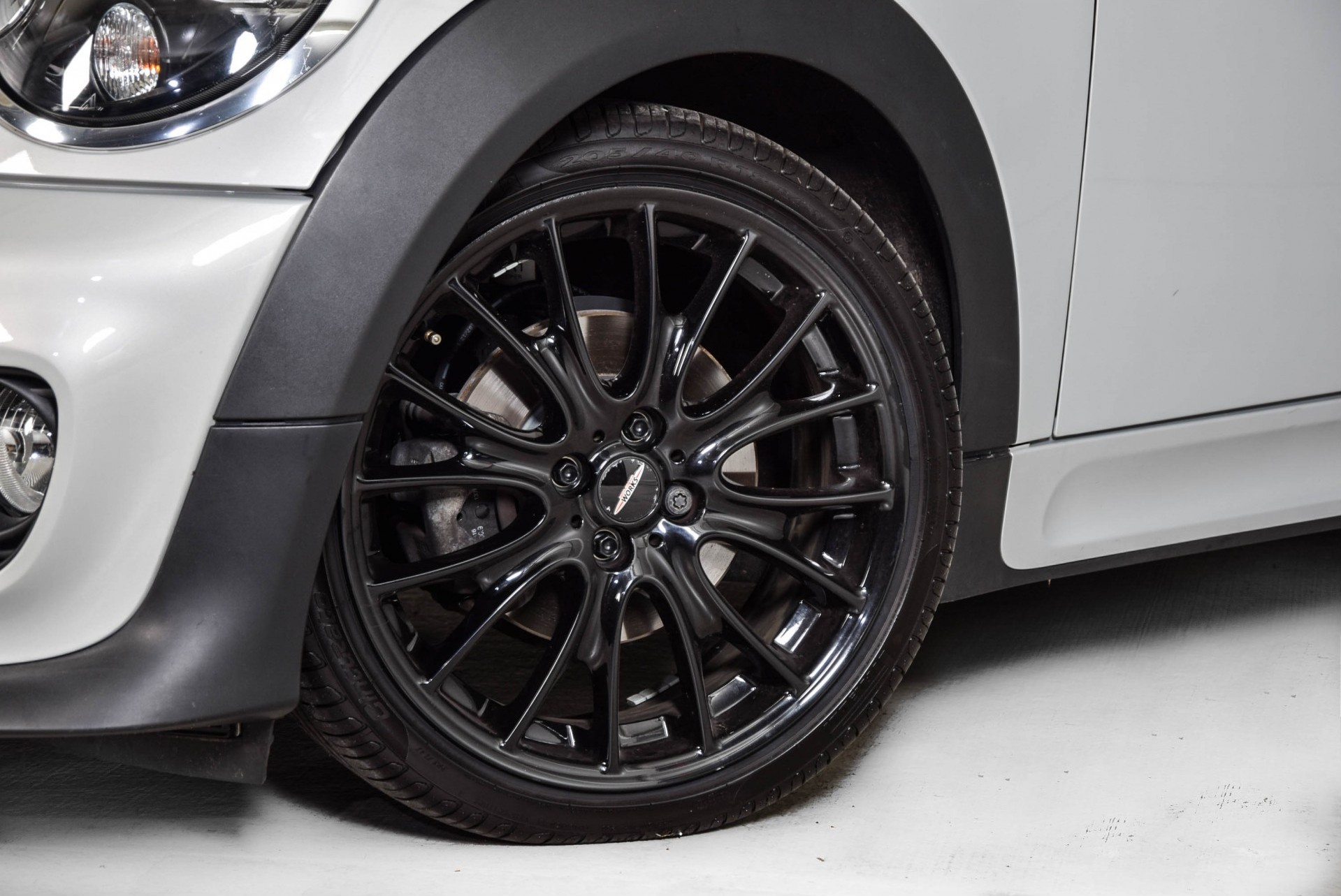 MINI Cabrio 1.6 Cooper JCW-pakket Navi/Leder/Xenon/Stoelv/Pts/ECC Foto 18