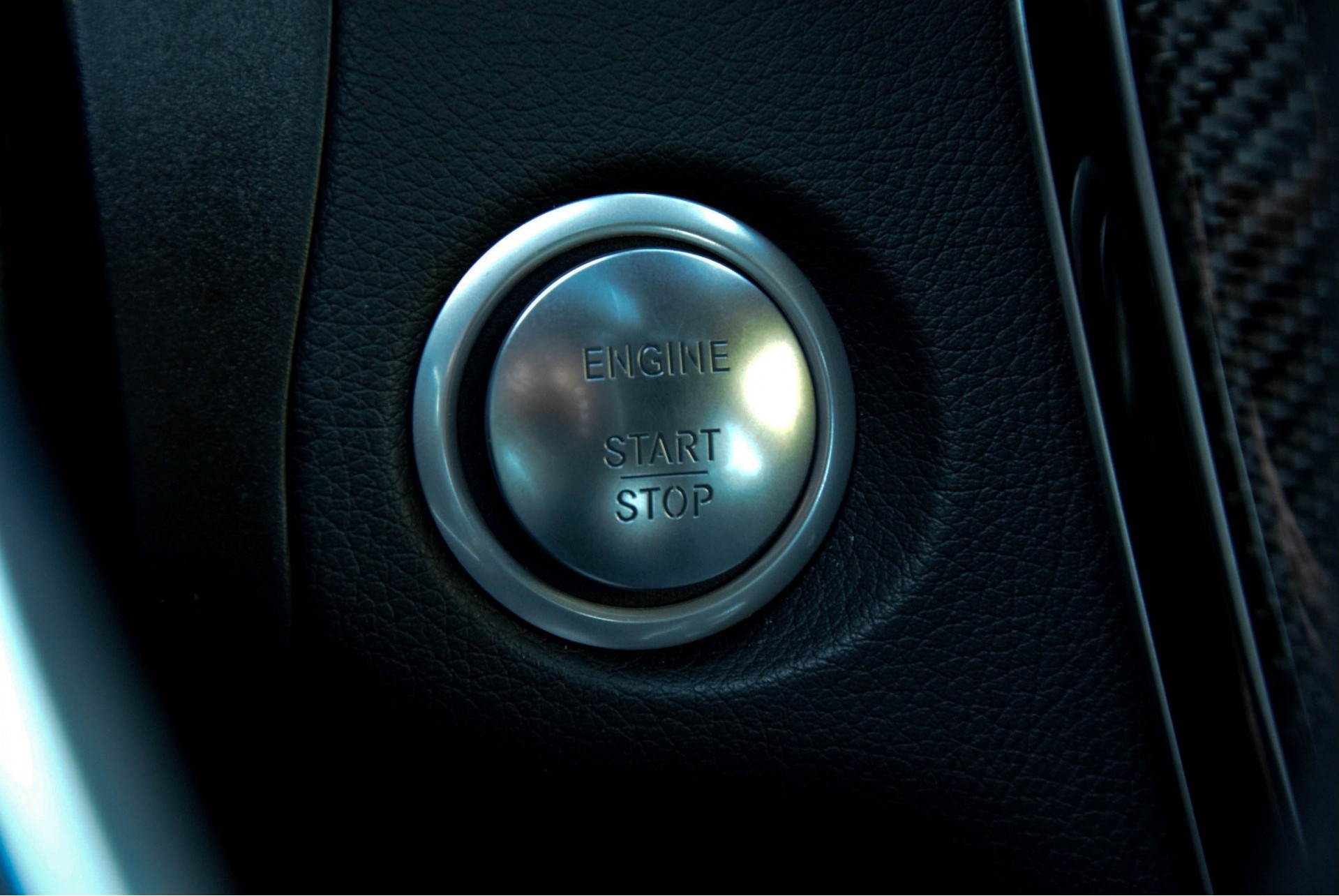 Mercedes-Benz GLC-Klasse 250d 4-M AMG coupe Distronic/Keyless/Carbon/HUD/Standkachel Aut9 Foto 13