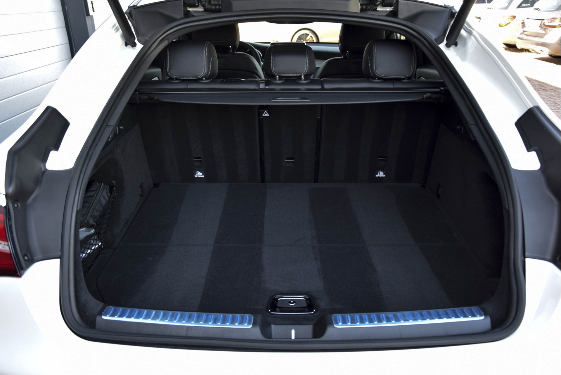 Mercedes-Benz GLC-Klasse 250d 4-M AMG coupe Distronic/Keyless/Carbon/HUD/Standkachel Aut9 Foto 20