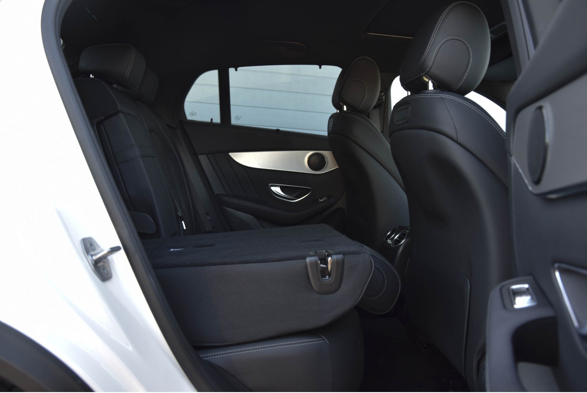 Mercedes-Benz GLC-Klasse 250d 4-M AMG coupe Distronic/Keyless/Carbon/HUD/Standkachel Aut9 Foto 4