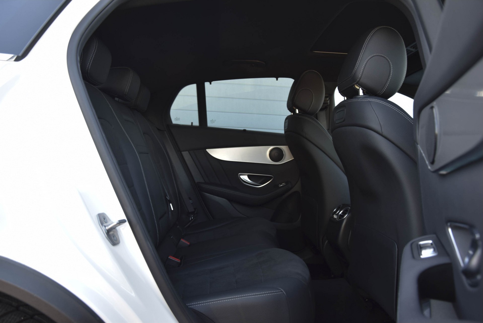 Mercedes-Benz GLC-Klasse 250d 4-M AMG coupe Distronic/Keyless/Carbon/HUD/Standkachel Aut9 Foto 5