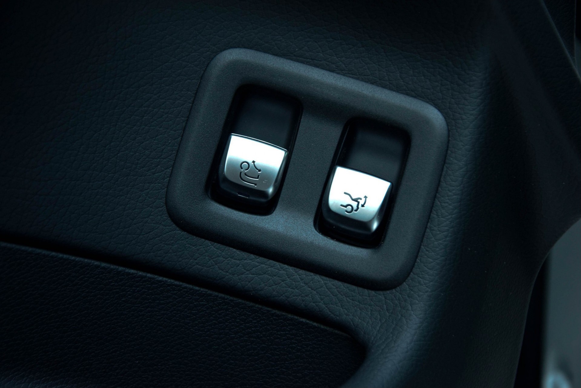 Mercedes-Benz GLC-Klasse 250d 4-M AMG coupe Distronic/Keyless/Carbon/HUD/Standkachel Aut9 Foto 9