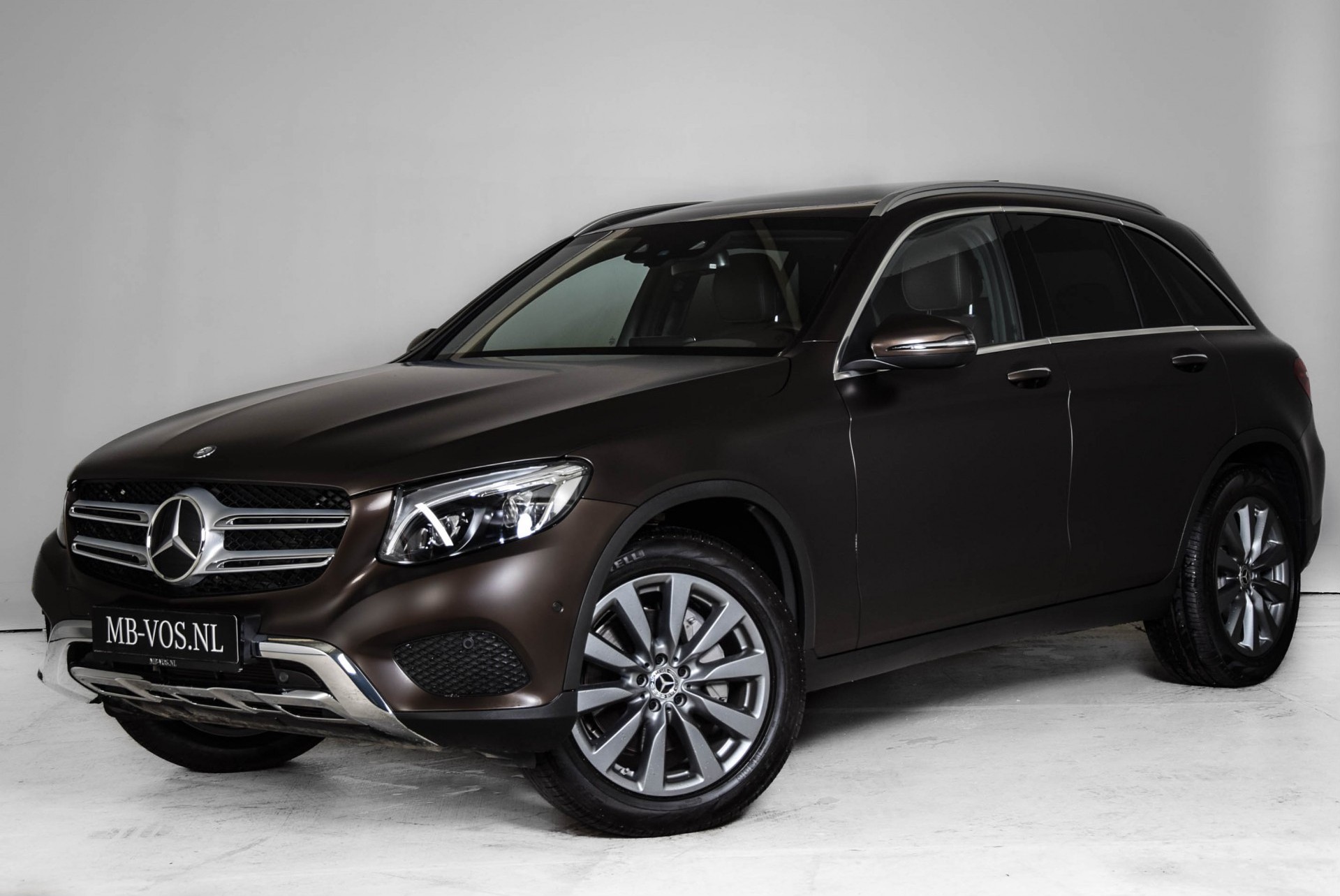 Mercedes-Benz GLC-Klasse 250 4-M Luchtvering/Distronic/Keyless Aut9 Nieuwprijs €97855 Foto 1