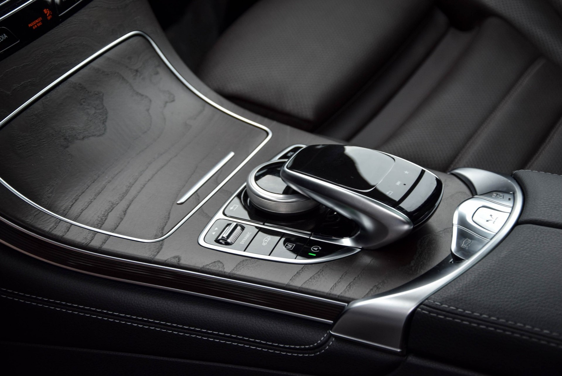 Mercedes-Benz GLC-Klasse 250 4-M Luchtvering/Distronic/Keyless Aut9 Nieuwprijs €97855 Foto 13