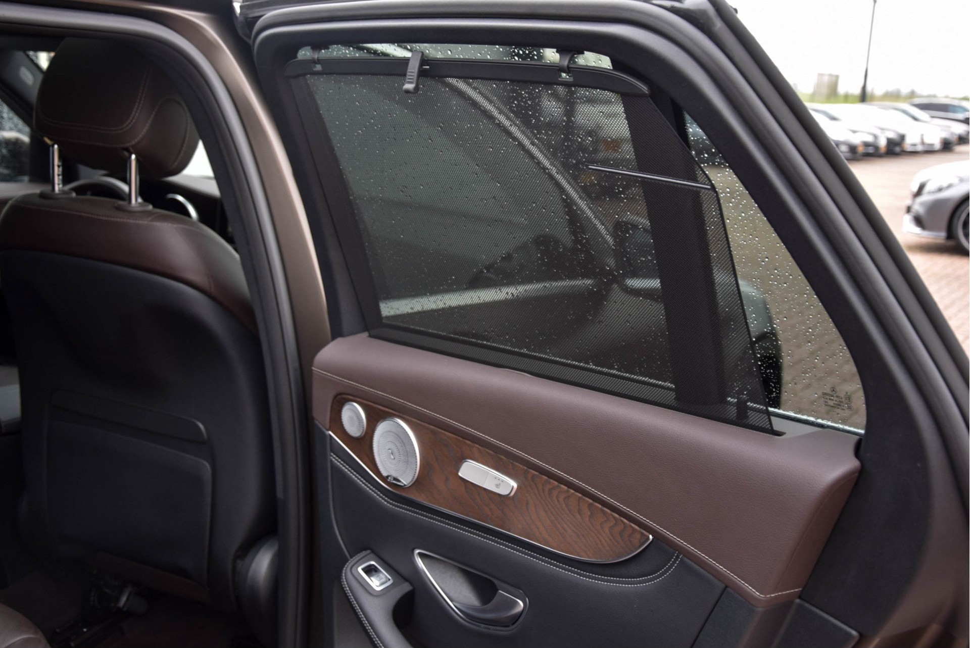 Mercedes-Benz GLC-Klasse 250 4-M Luchtvering/Distronic/Keyless Aut9 Nieuwprijs €97855 Foto 19