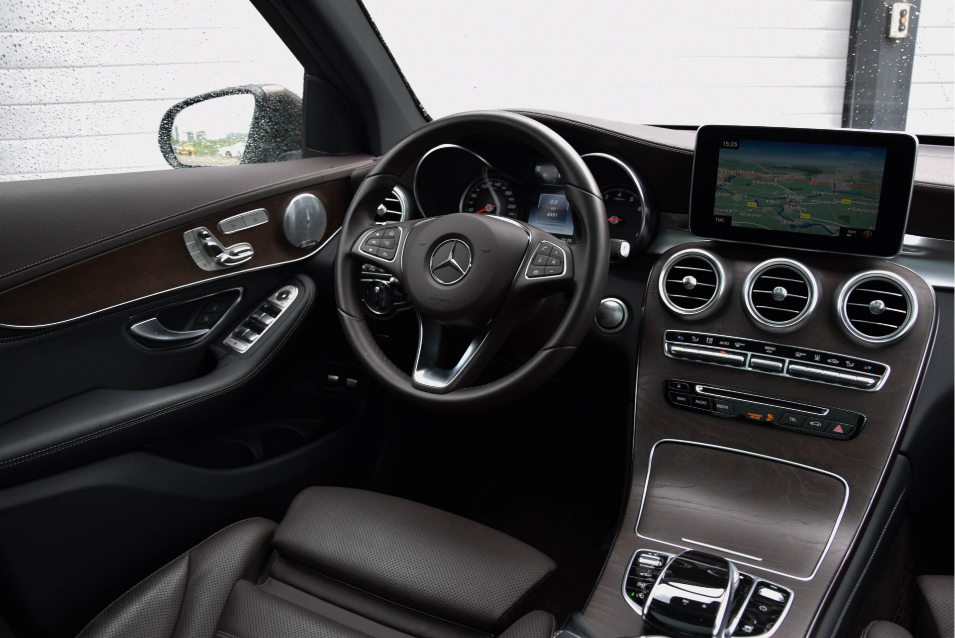 Mercedes-Benz GLC-Klasse 250 4-M Luchtvering/Distronic/Keyless Aut9 Nieuwprijs €97855 Foto 6