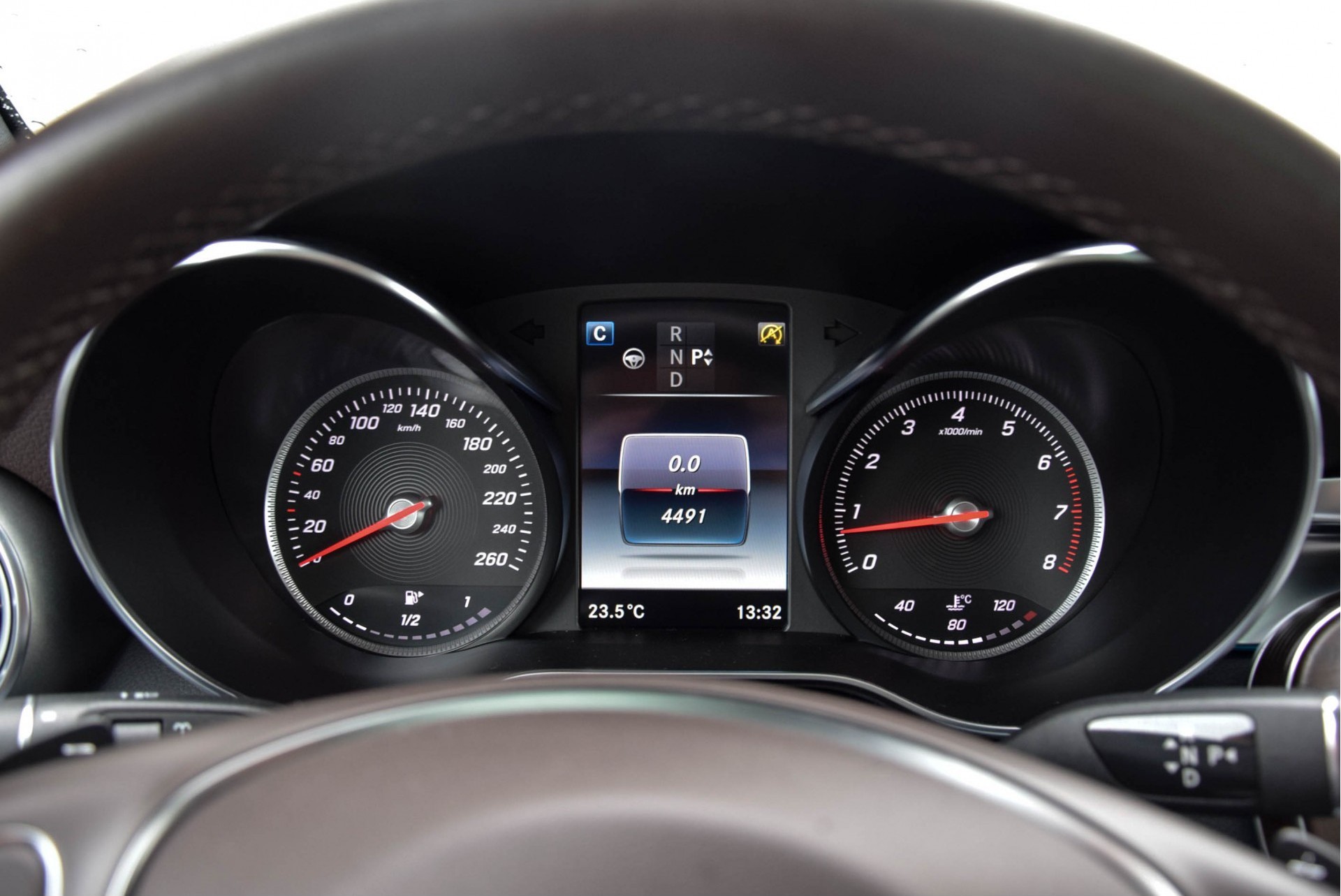 Mercedes-Benz GLC-Klasse 250 4-M Luchtvering/Distronic/Keyless Aut9 Nieuwprijs €97855 Foto 7