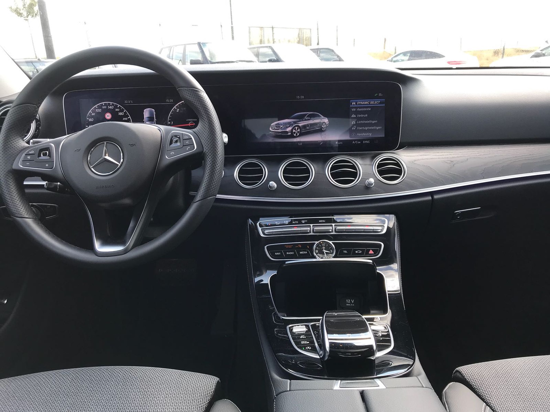 Mercedes-Benz E-Klasse 220d Avantgarde Widescreen/Comand/Schuifdak Aut9 Foto 5