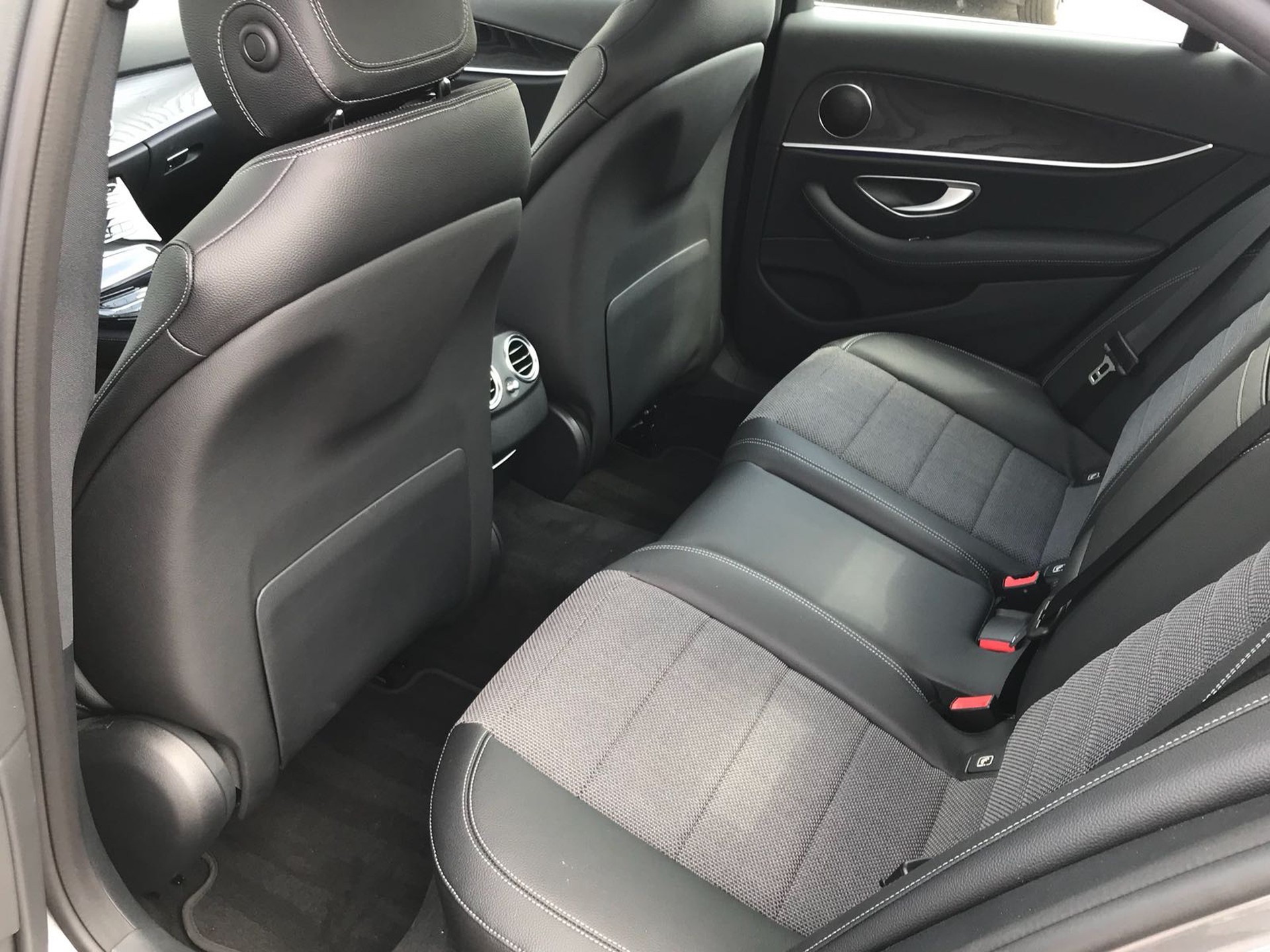 Mercedes-Benz E-Klasse 220d Avantgarde Widescreen/Comand/Schuifdak Aut9 Foto 8