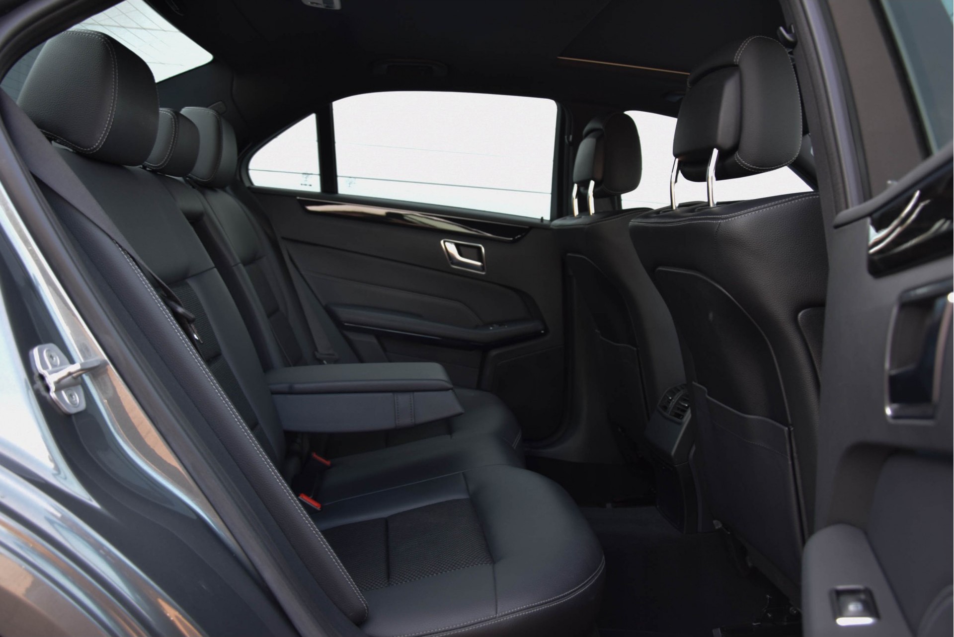 Mercedes-Benz E-Klasse 220 Bluetec Avantgarde Navi/ILS/Afn-Trekhaak Aut9 Foto 4