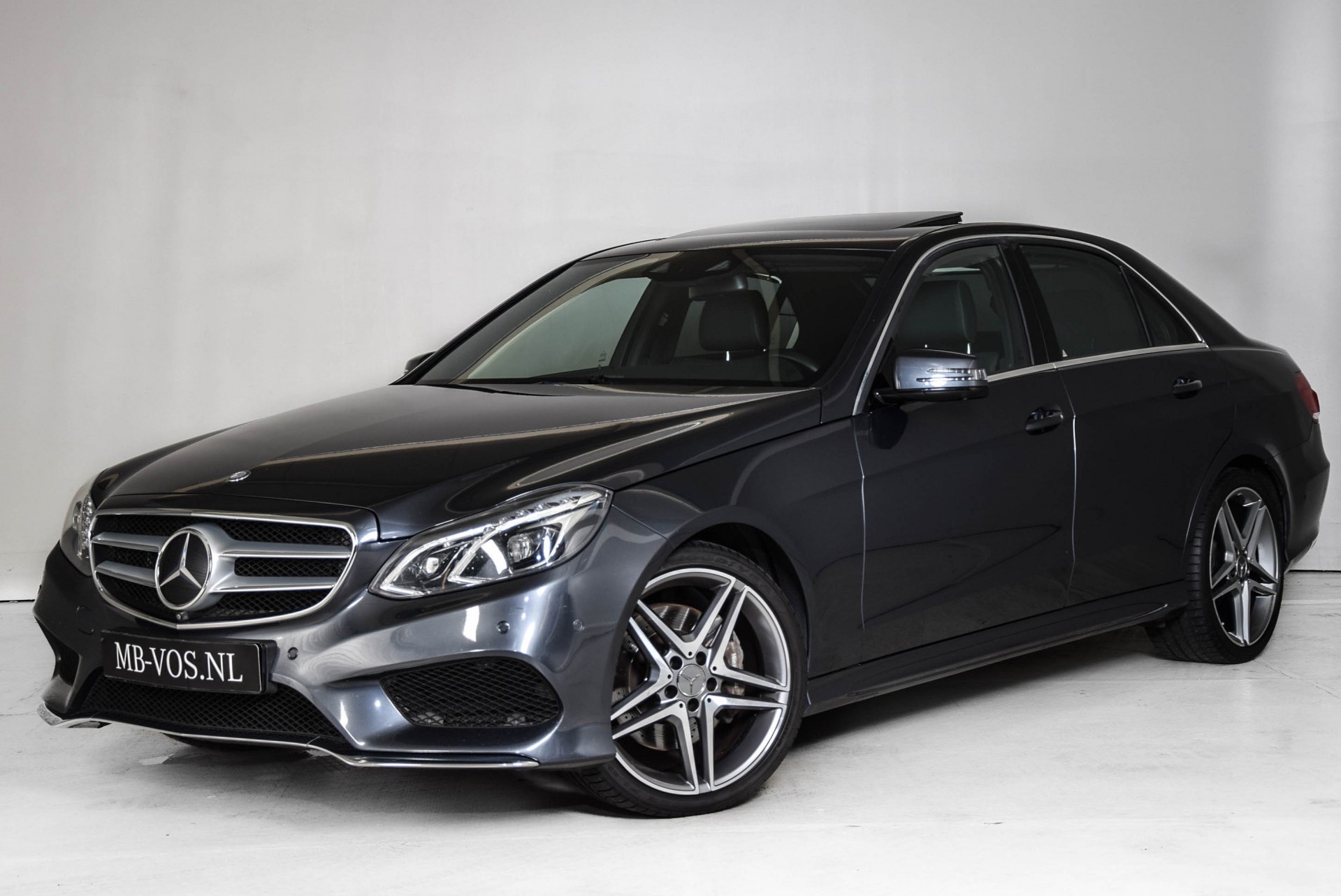 Mercedes-Benz E-Klasse 400 4-M AMG Exclusive/Distronic/Standkachel/Sound/Mem/4-Persoons Aut7 Foto 1