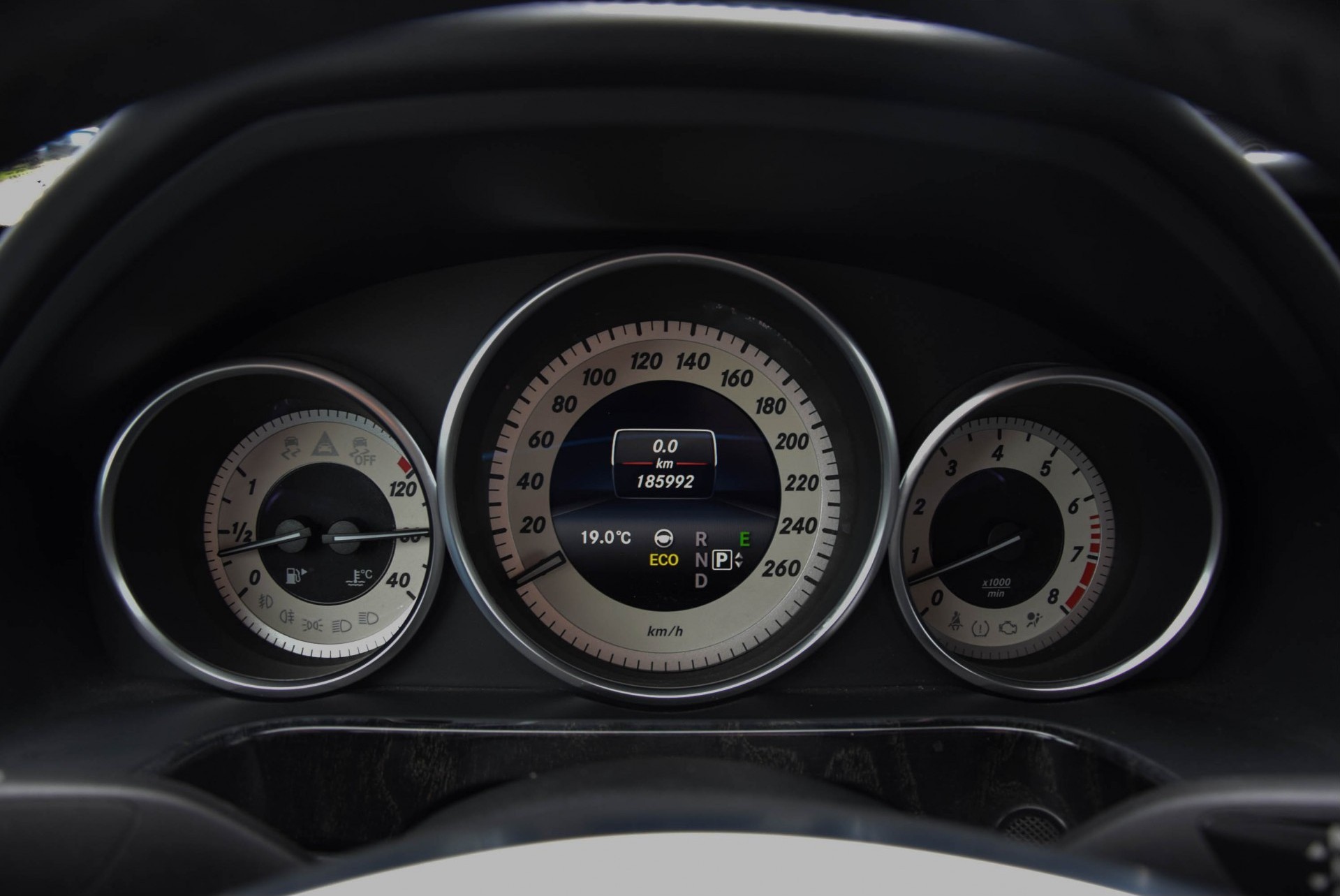 Mercedes-Benz E-Klasse 400 4-M AMG Exclusive/Distronic/Standkachel/Sound/Mem/4-Persoons Aut7 Foto 11