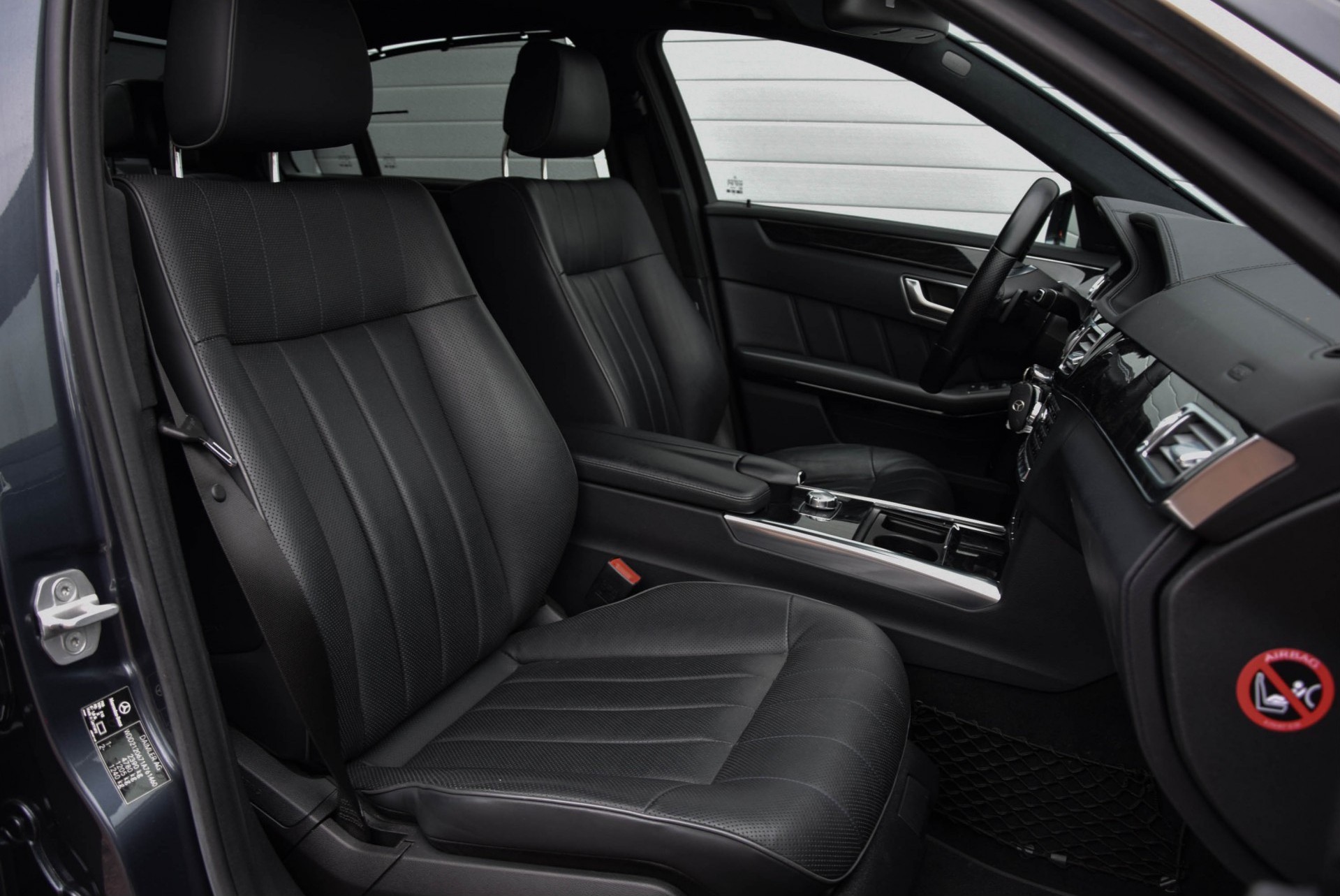 Mercedes-Benz E-Klasse 400 4-M AMG Exclusive/Distronic/Standkachel/Sound/Mem/4-Persoons Aut7 Foto 3