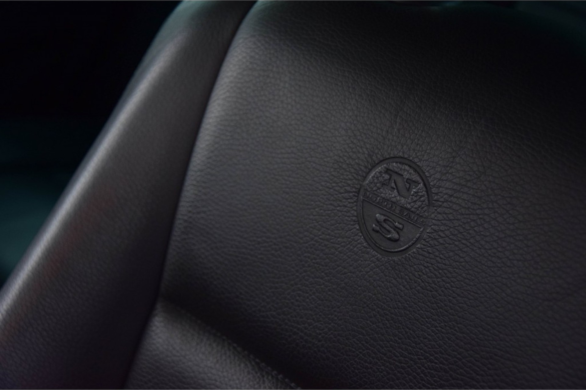 Volkswagen Touareg 3.0 V6 TDI North Sails Nav/Luchtvering/Dak Aut6 Foto 17