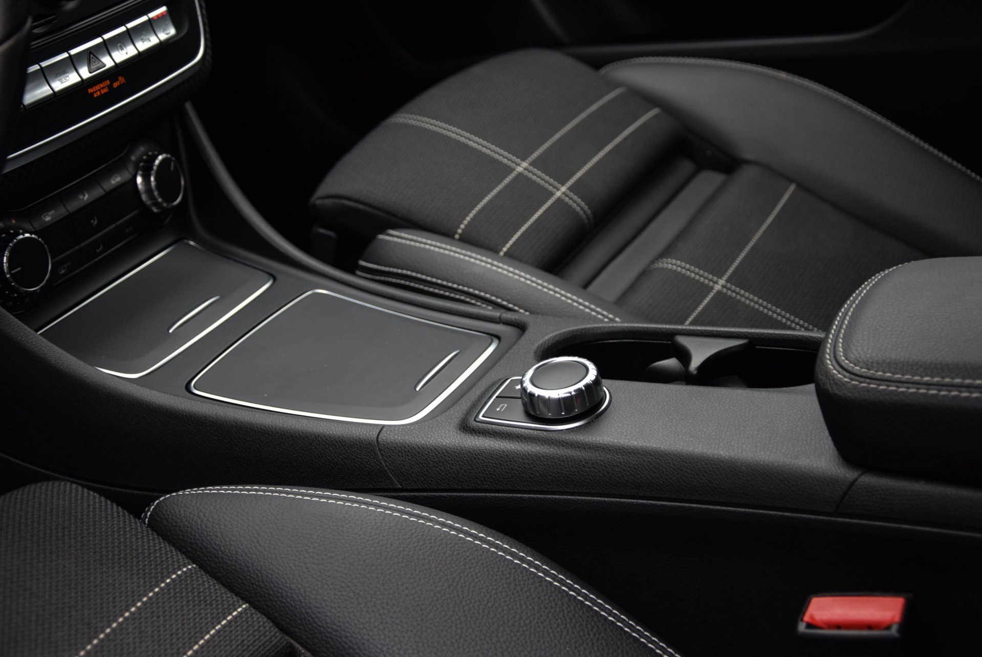 Mercedes-Benz A-Klasse 200 Urban Ambition Aut7 Foto 13