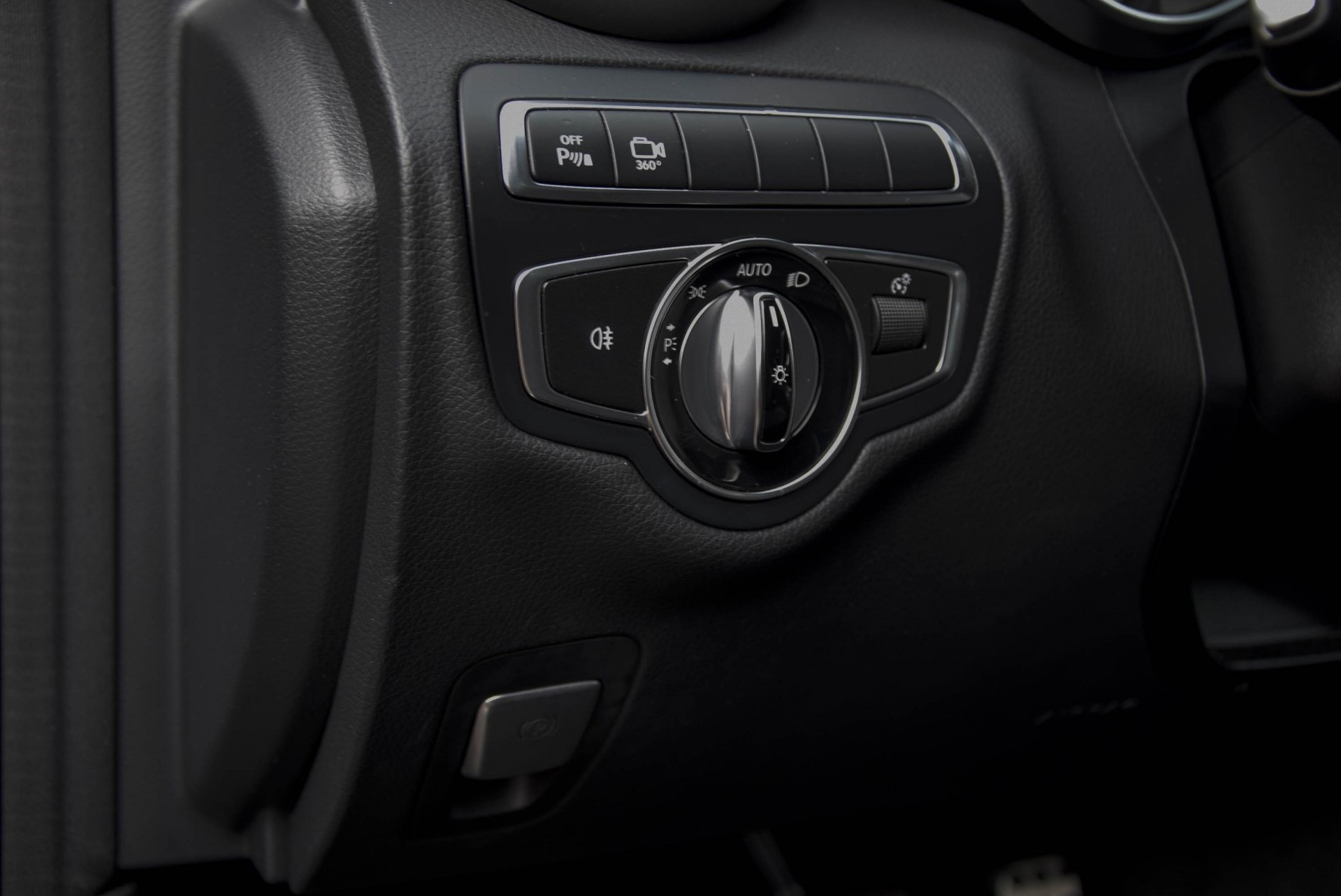 Mercedes-Benz C-Klasse Cabrio 63 AMG Night Carbon Aut7 met rode cabriokap Foto 10