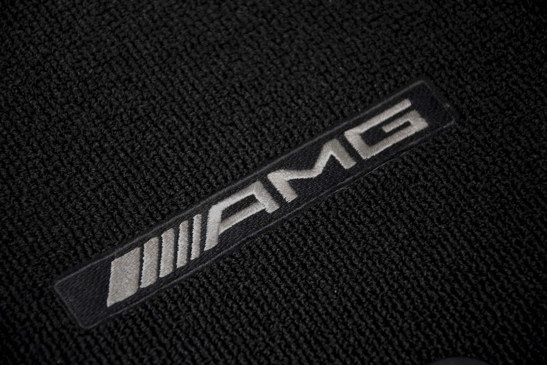 Mercedes-Benz C-Klasse Cabrio 63 AMG Night Carbon Aut7 met rode cabriokap Foto 22