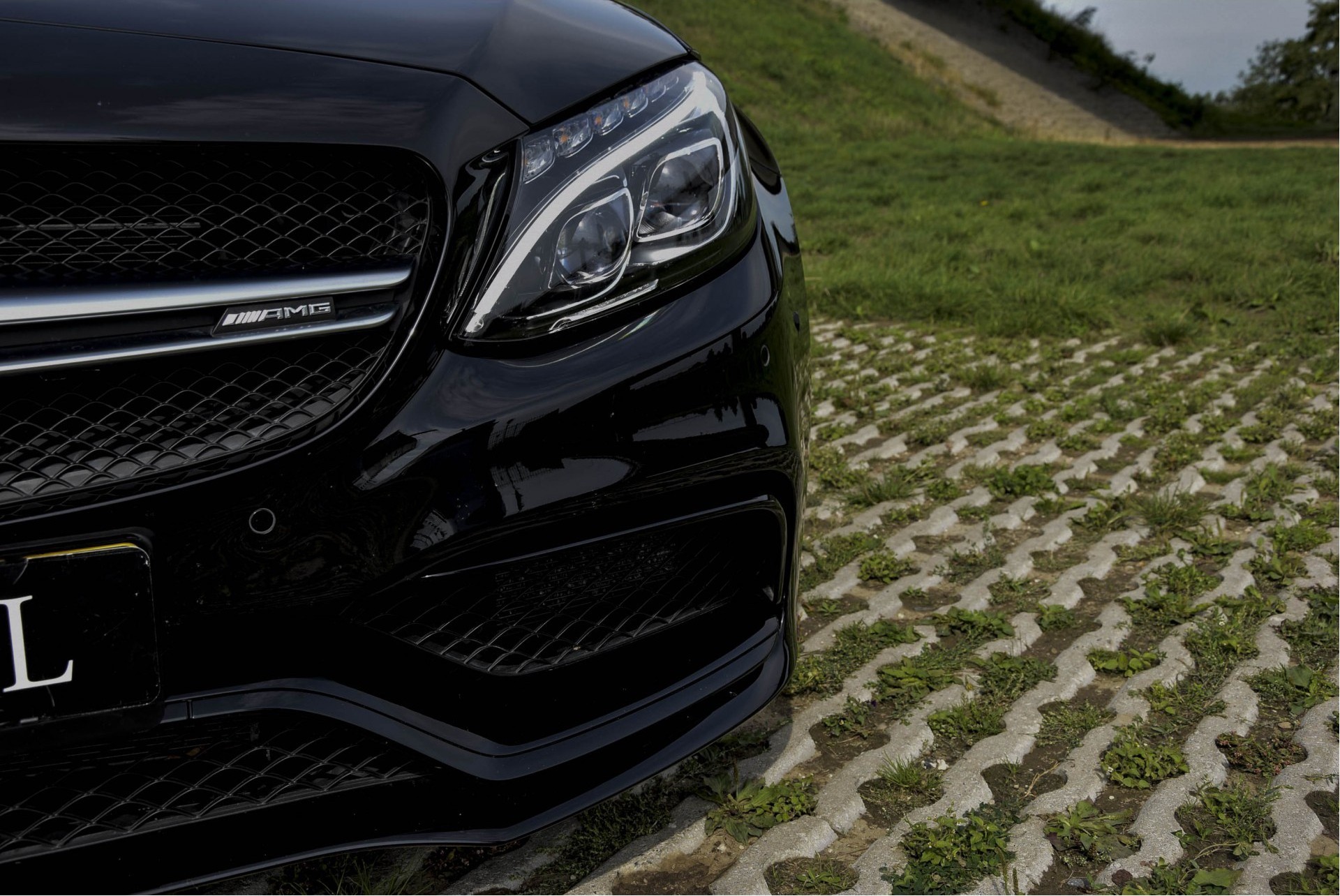 Mercedes-Benz C-Klasse Cabrio 63 AMG Night Carbon Aut7 met rode cabriokap Foto 31