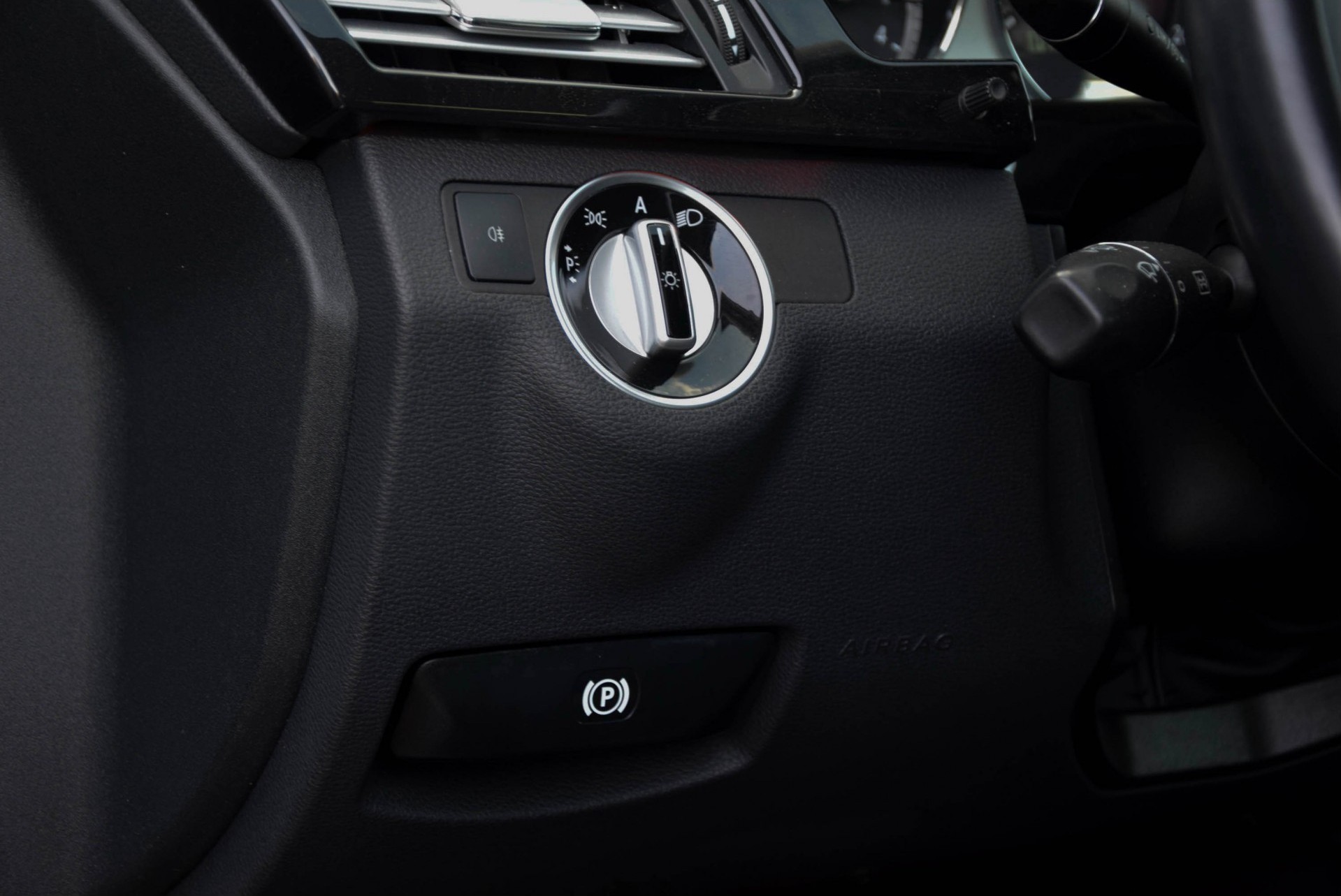 Mercedes-Benz E-Klasse 200 CGI Avantgarde Navi/ILS/Verw-stln Aut5 Foto 9