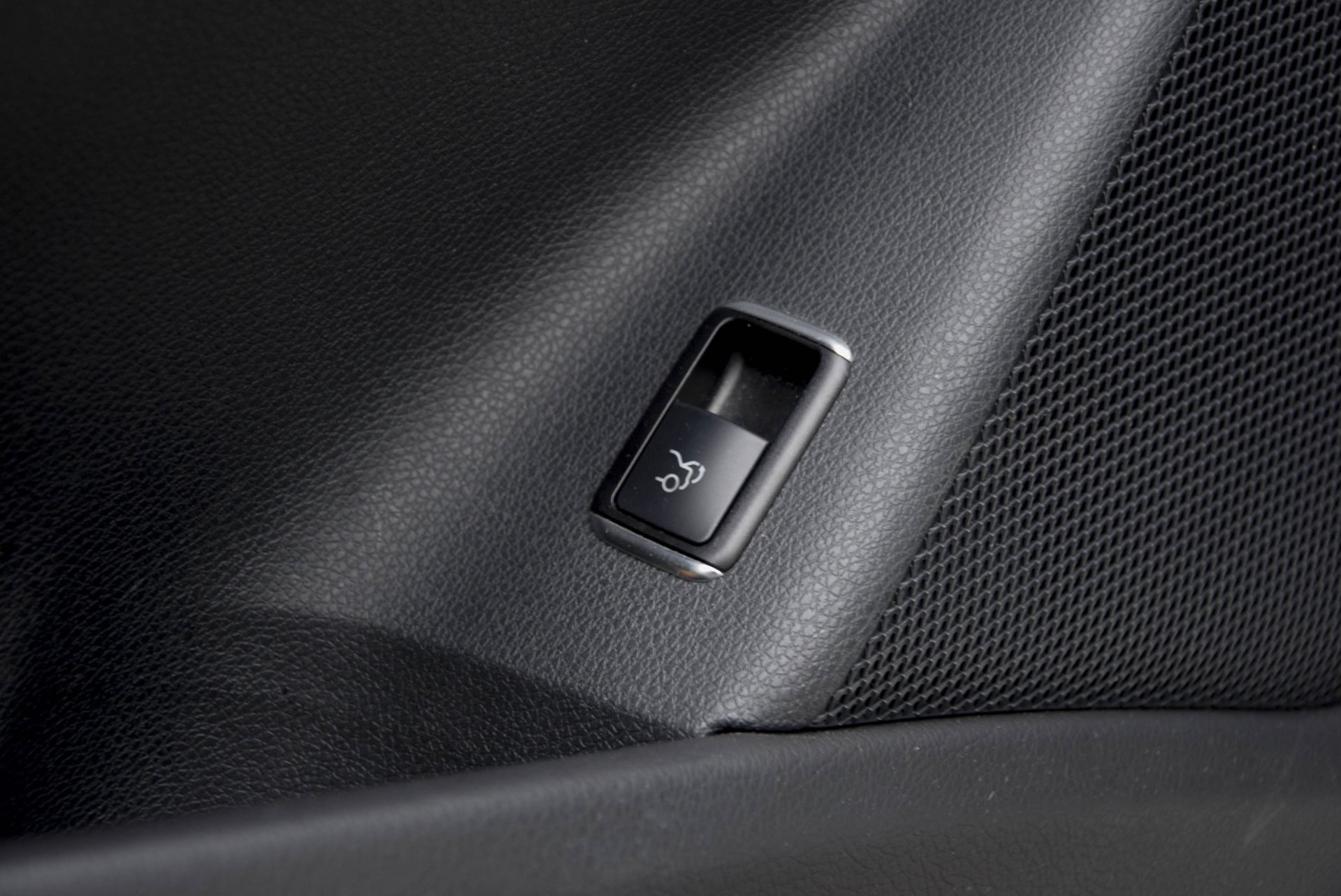 Mercedes-Benz CLA-Klasse 220 Cdi AMG Exclusive/Panorama/Comand/Harman-Kardon/Mem Aut7 Foto 10