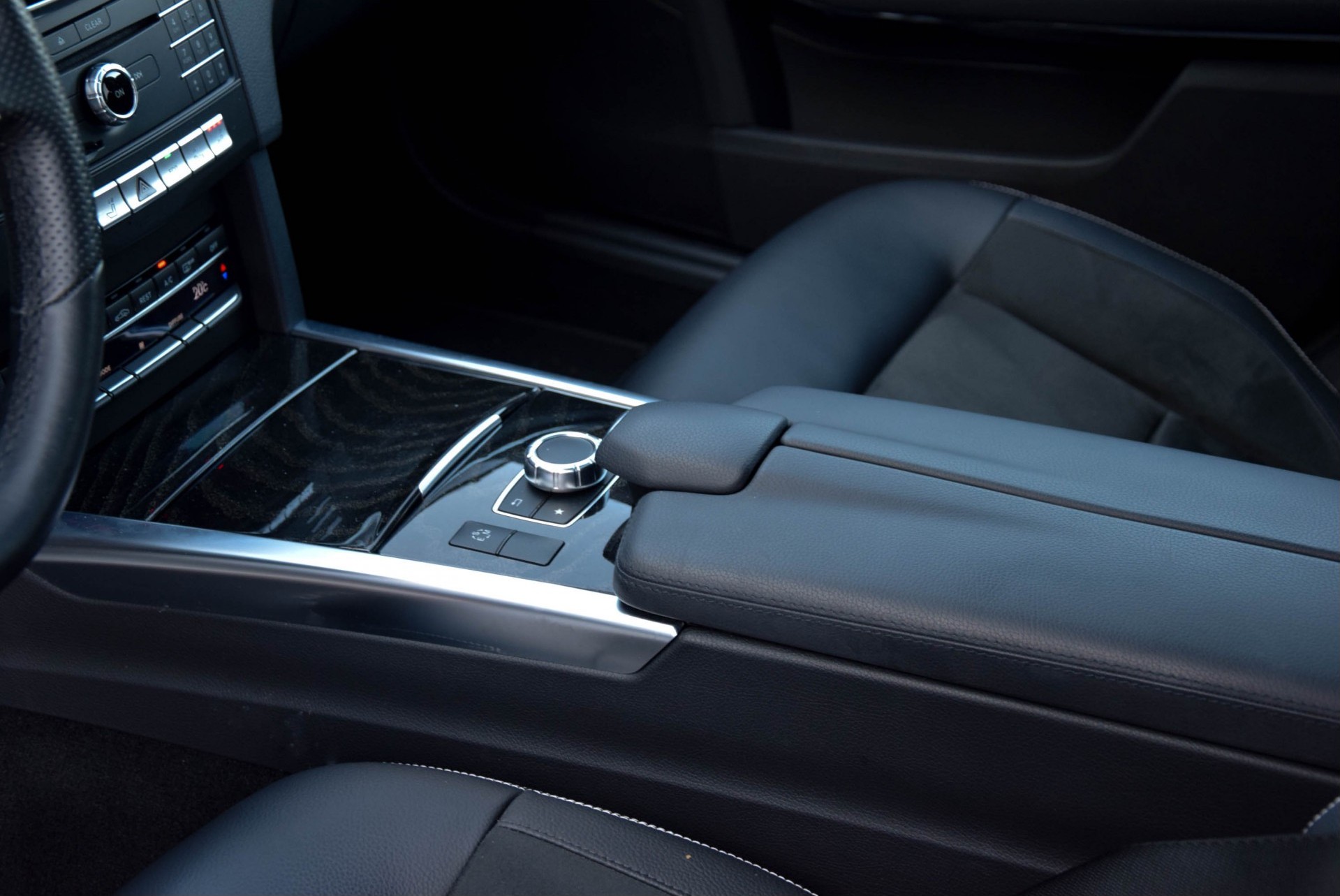 Mercedes-Benz E-Klasse Estate 250 Bluetec AMG Night Comand/ILS/Schuifdak Aut9 Foto 17