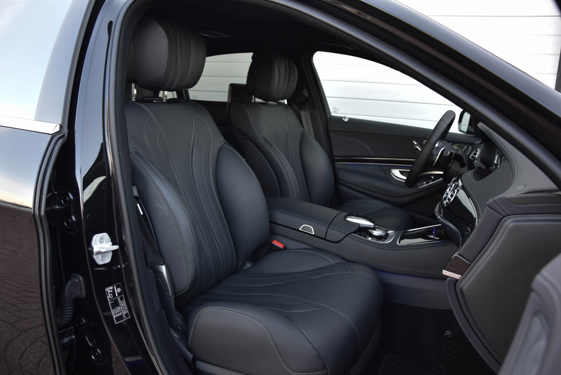 Mercedes-Benz S-Klasse 560 Lang 4-M AMG Plus Premium Plus Aut9 Foto 3